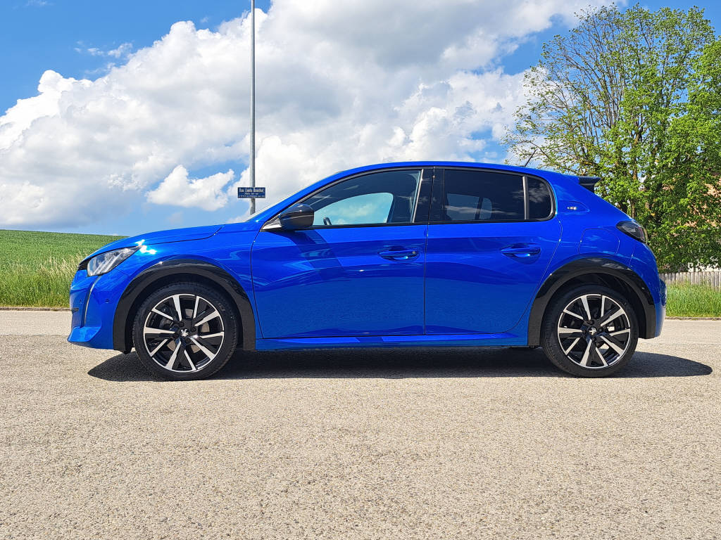 PEUGEOT 208 1.2 turbo 130cv GT + Toit vitré-image-4