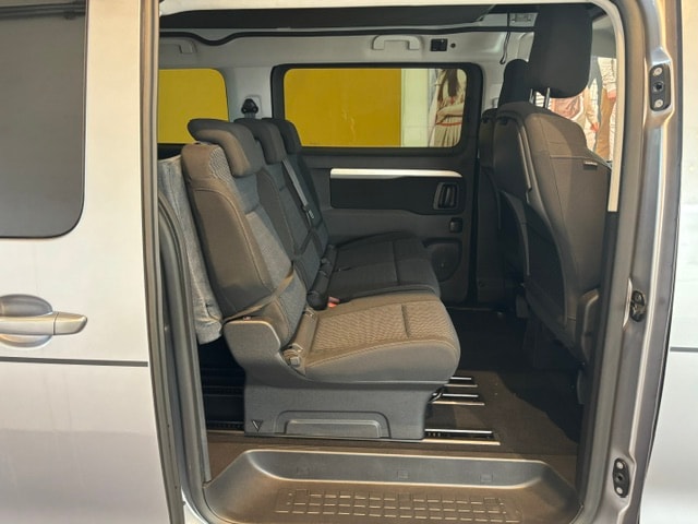PEUGEOT PANAMA URBAN U11+ TRAVELLER 180CV EAT8-image-11