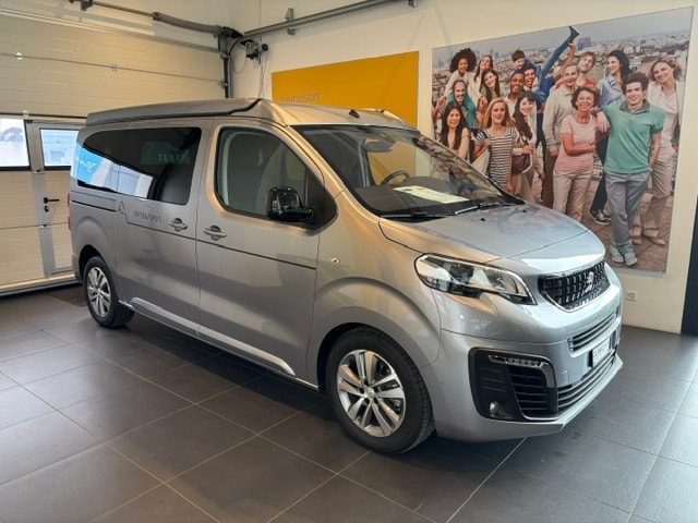 PEUGEOT PANAMA URBAN U11+ TRAVELLER 180CV EAT8-showroom-element-3
