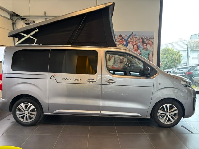 PEUGEOT PANAMA URBAN U11+ TRAVELLER 180CV EAT8-showroom-element-1