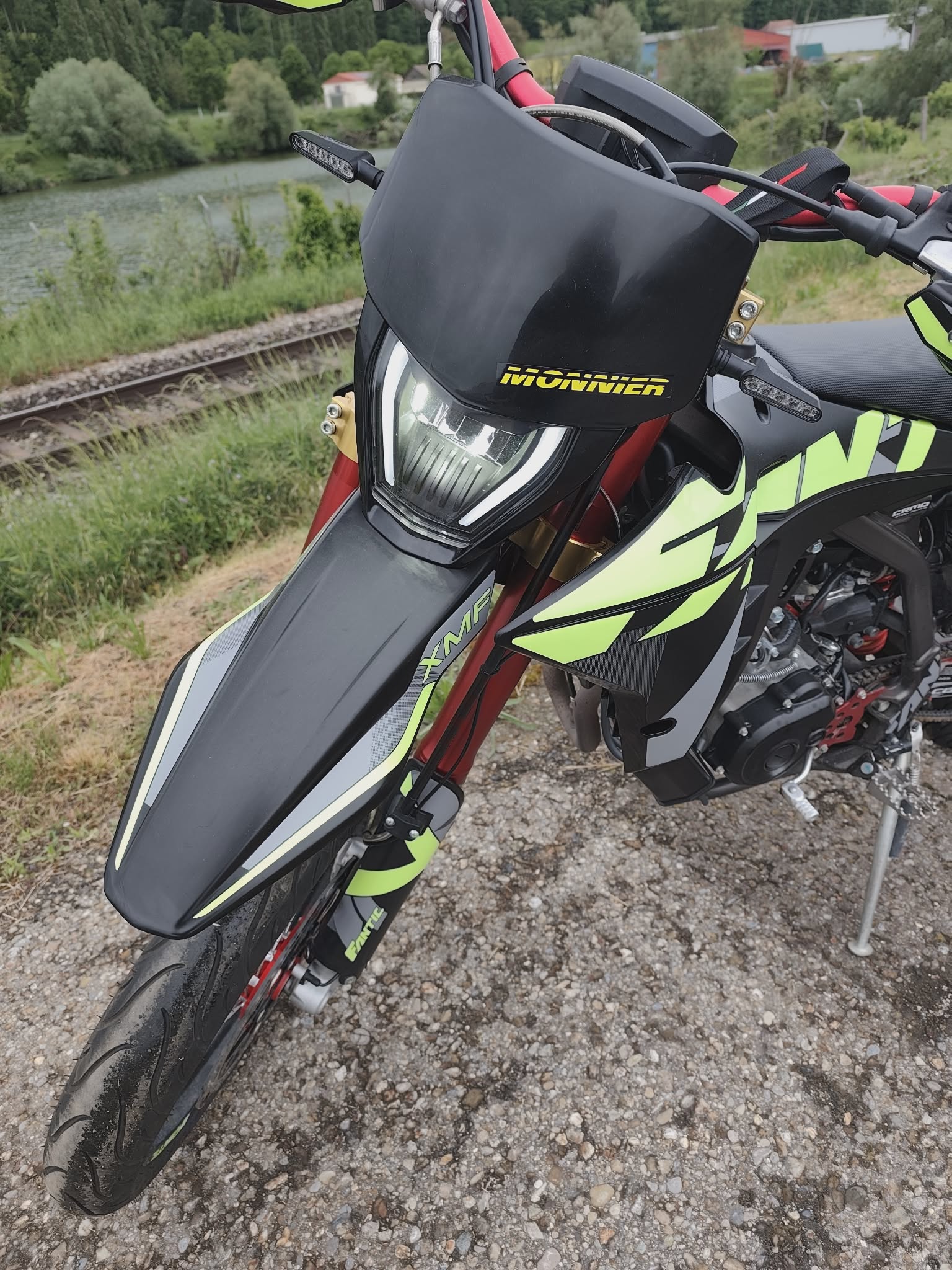 FANTIC XMF 125 Motard-image-2