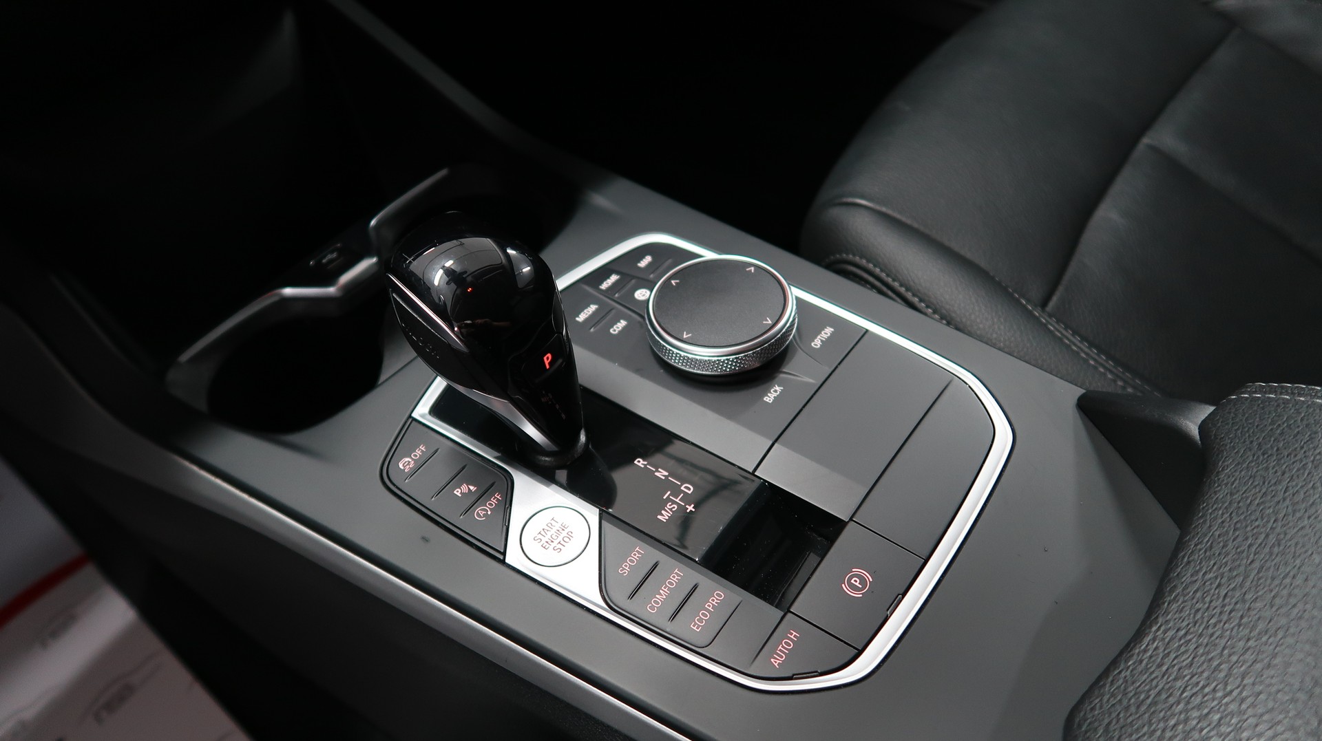 BMW 118i Steptronic / BMW GARANTIE-image-20