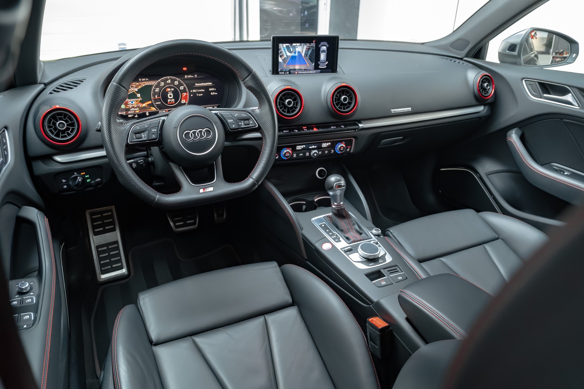 AUDI S3 Sportback 2.0 TFSI quattro S-tronic-image-11