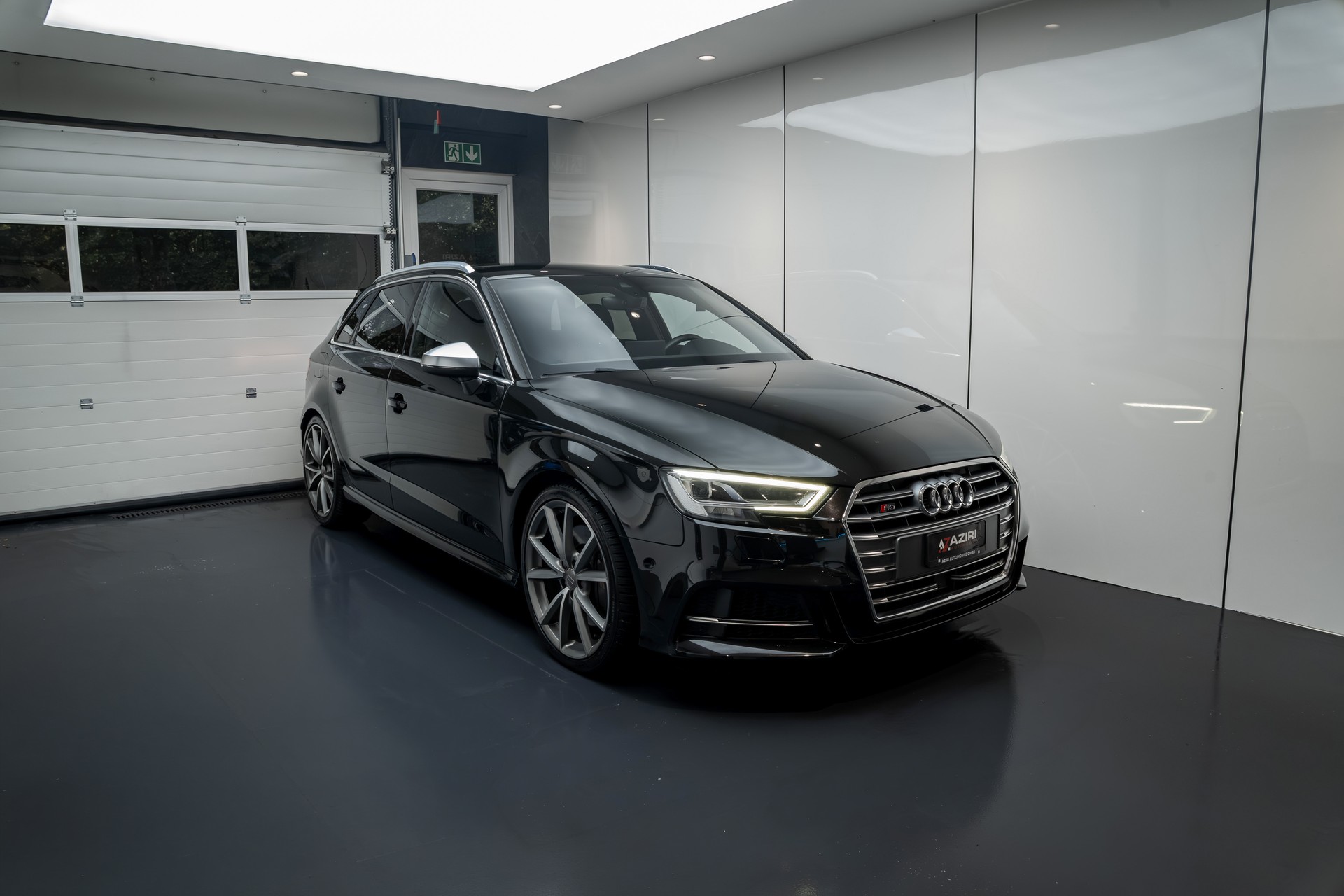AUDI S3 Sportback 2.0 TFSI quattro S-tronic-image-2