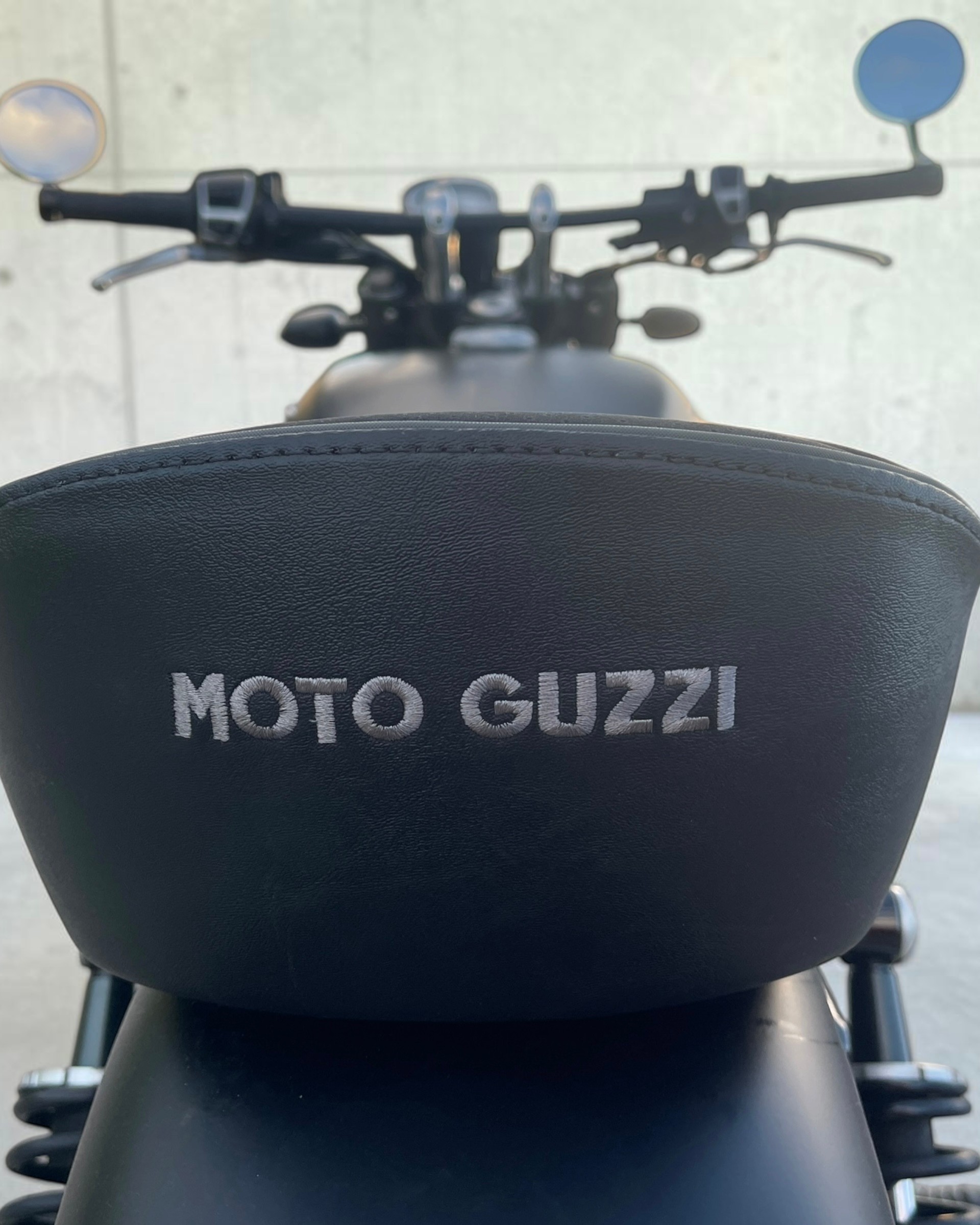 MOTO GUZZI V9 Bobber 850 ABS-image-10