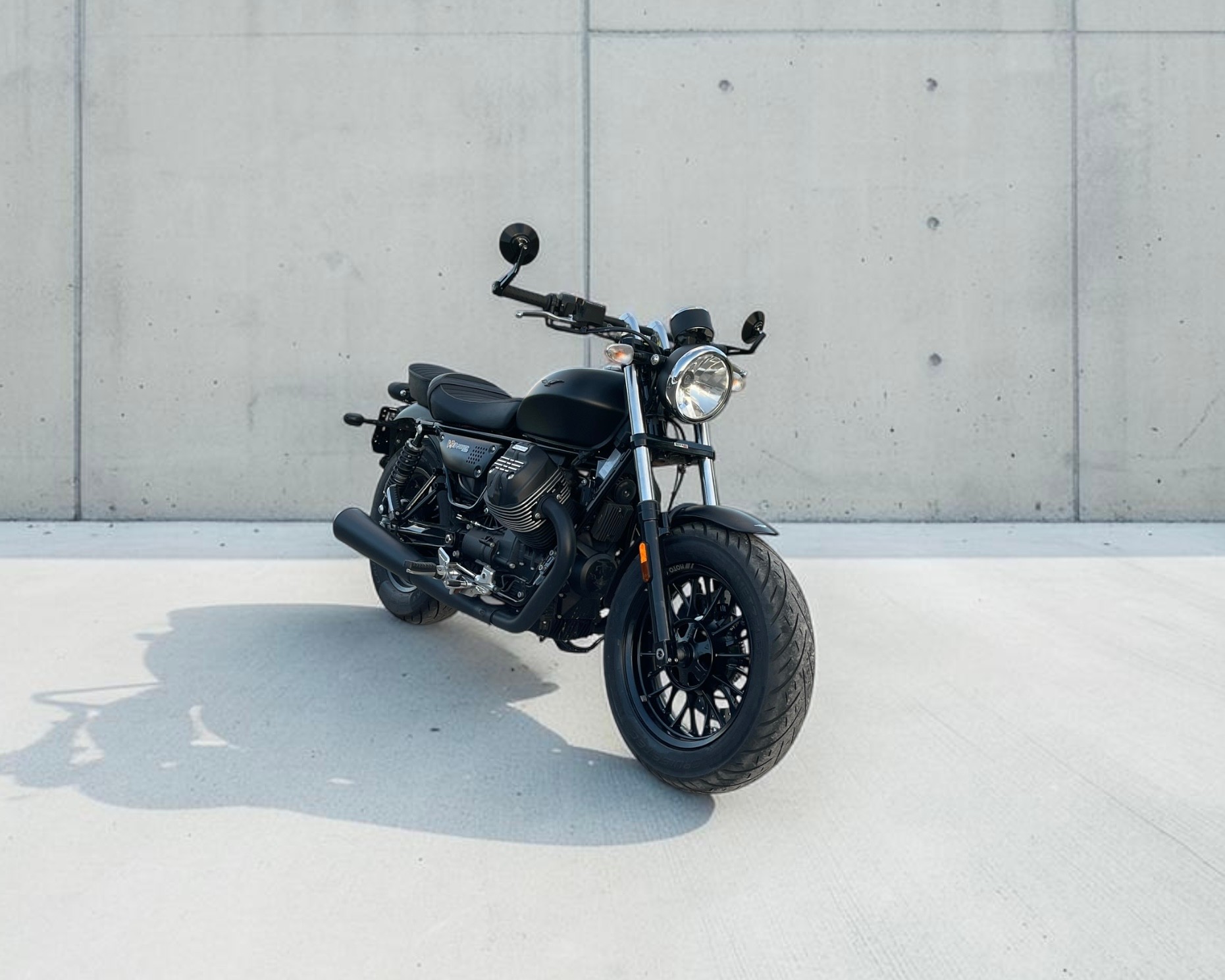 MOTO GUZZI V9 Bobber 850 ABS-image-6
