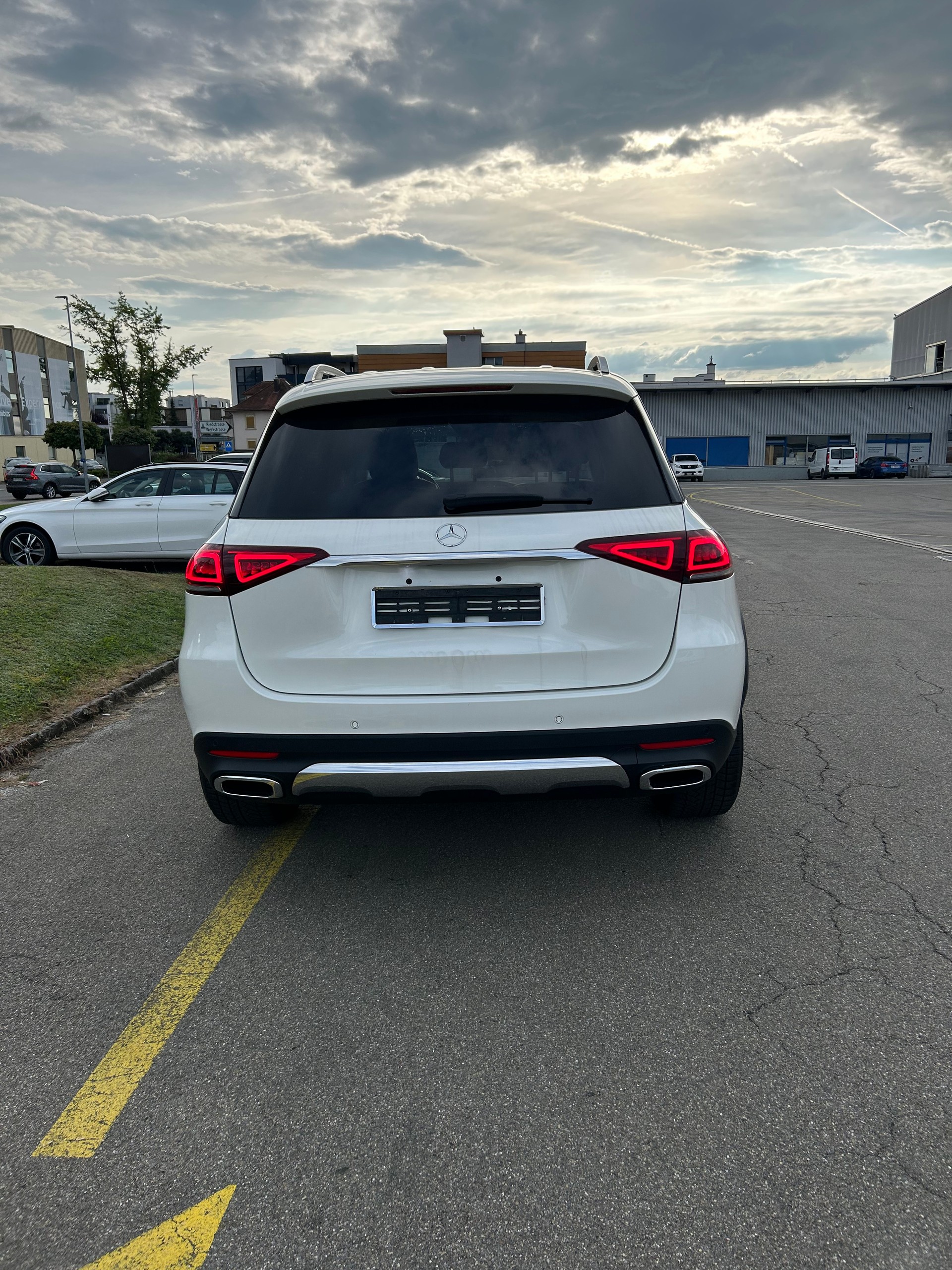 MERCEDES-BENZ GLE 350 d 4Matic 9G-Tronic-image-12