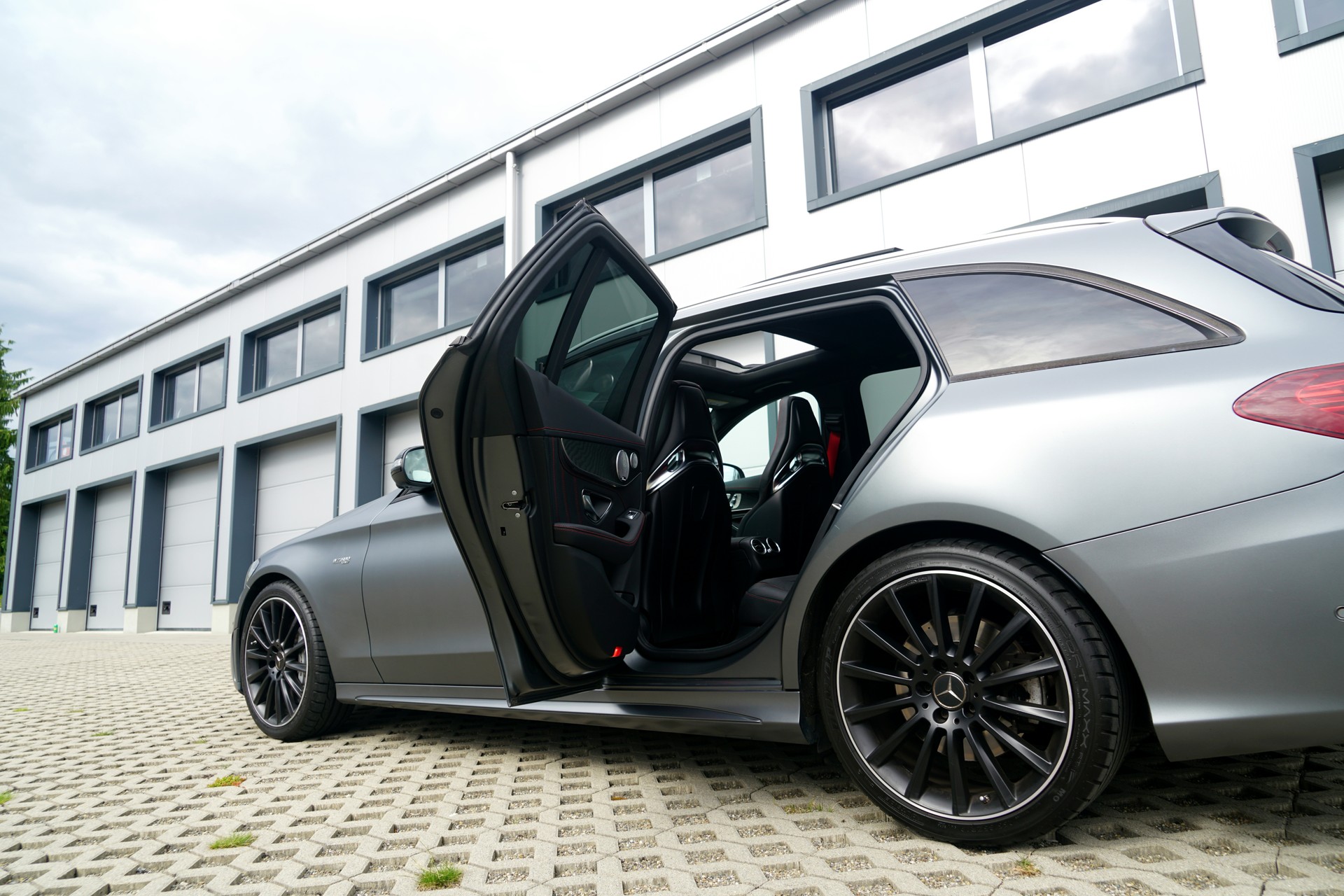 MERCEDES-BENZ C 43 AMG 4Matic 9G-Tronic (CH)-image-9
