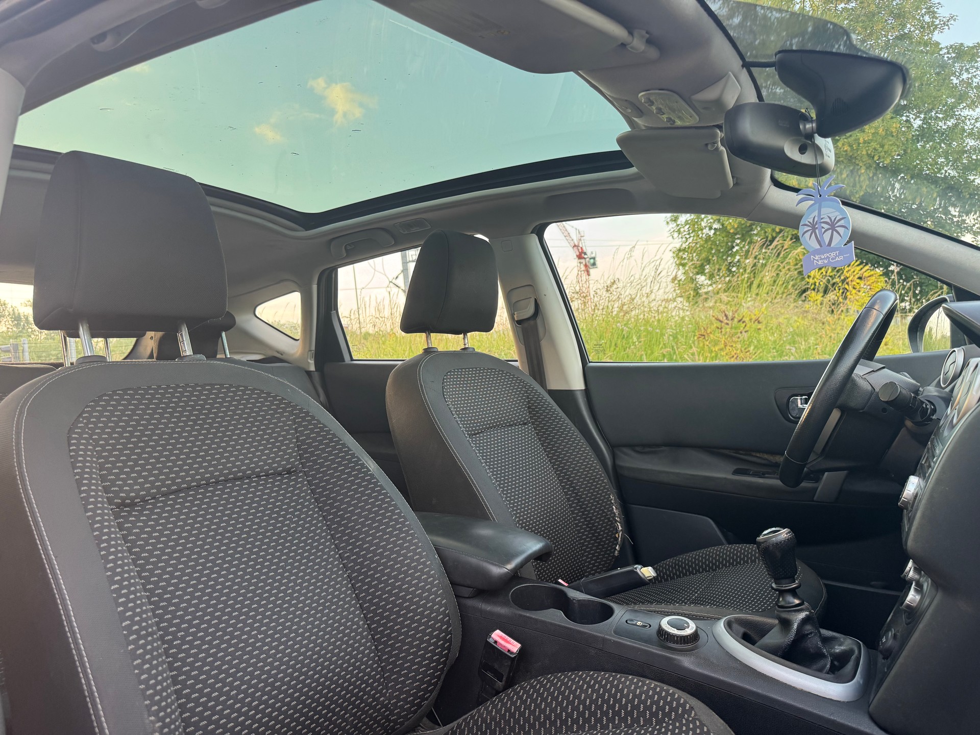 NISSAN Qashqai 2.0 4WD visia-image-8