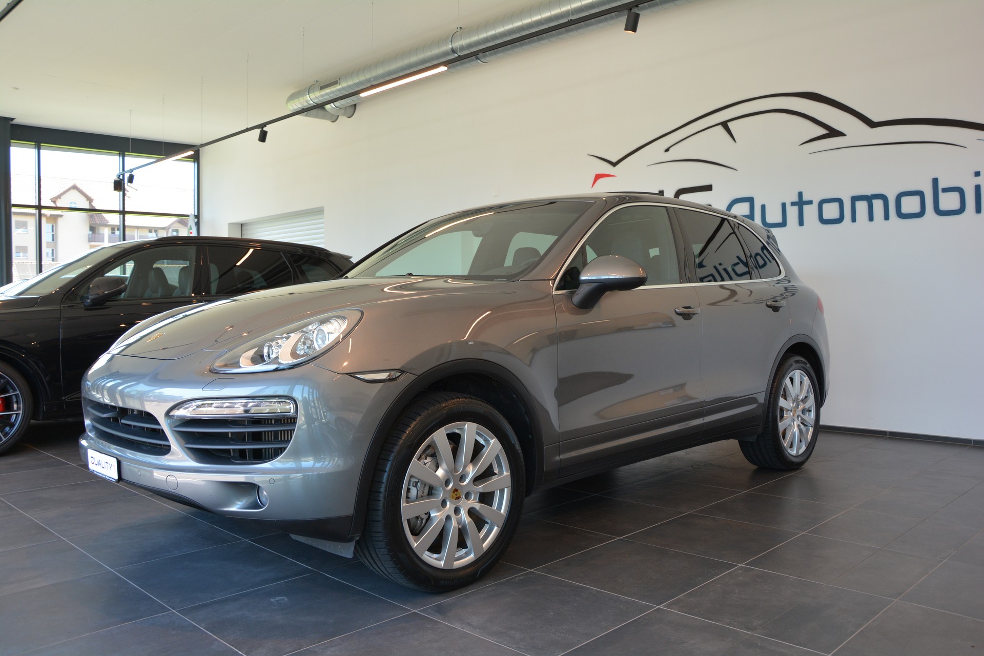 PORSCHE Cayenne S Diesel-image-1