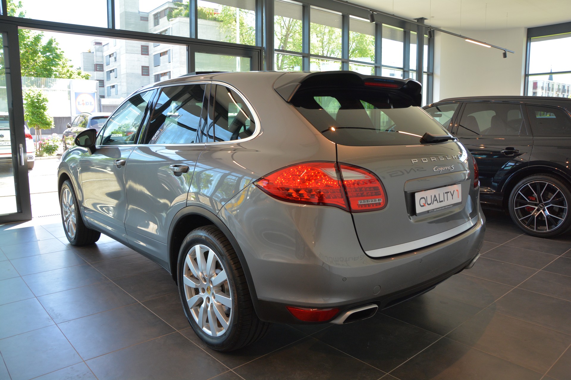 PORSCHE Cayenne S Diesel-image-3