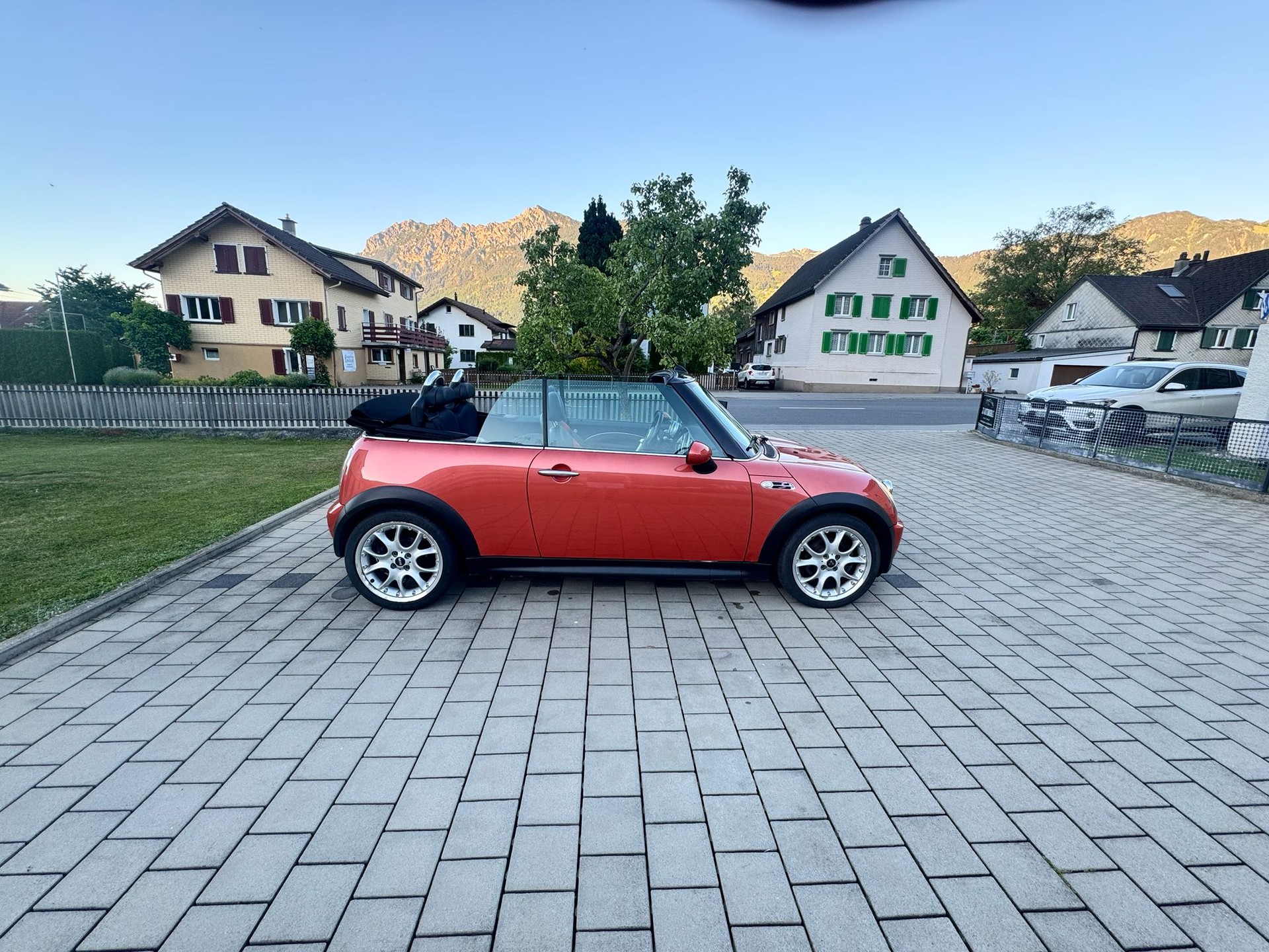 MINI Cooper S Cabriolet-image-6