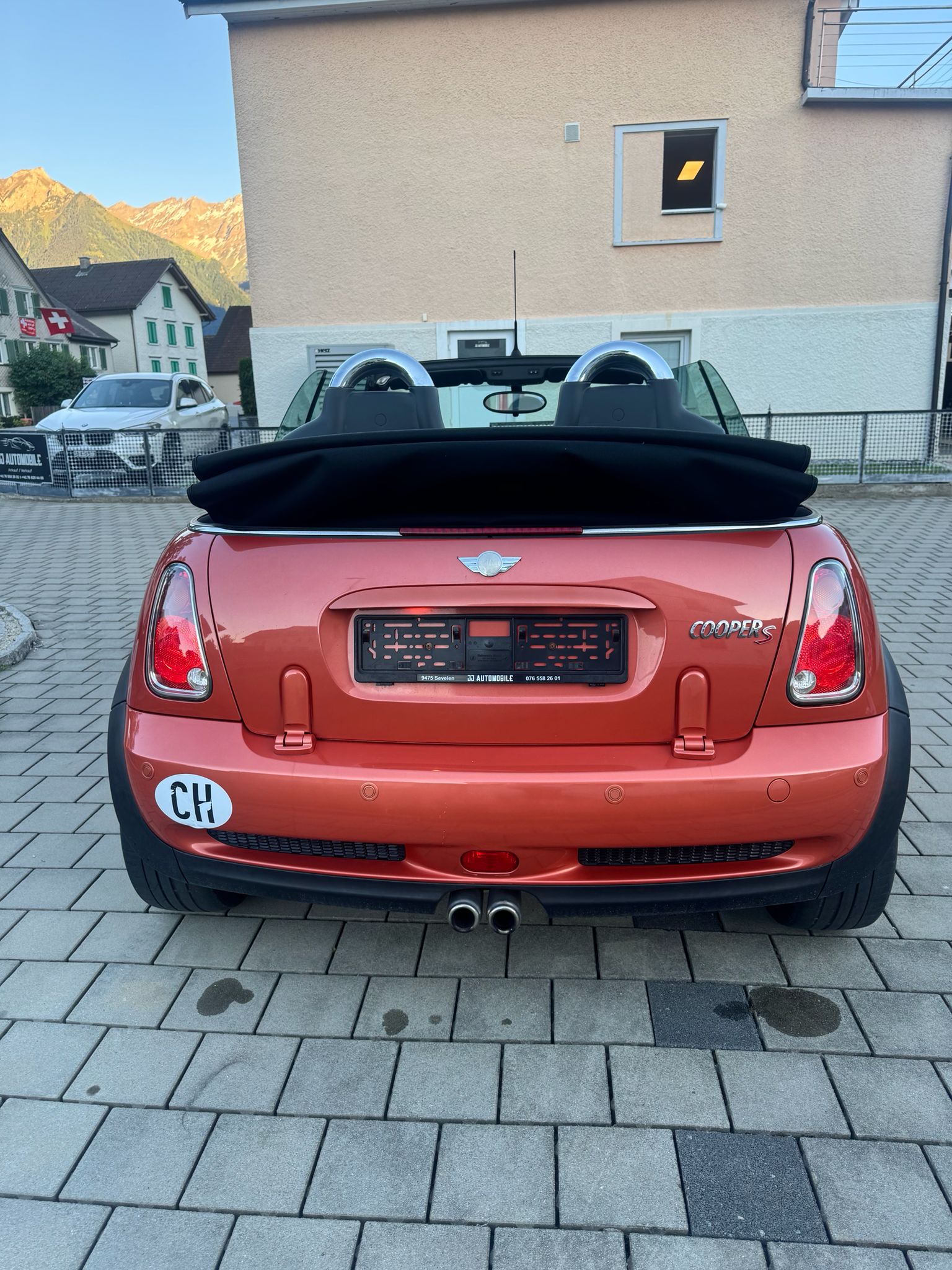 MINI Cooper S Cabriolet-image-4