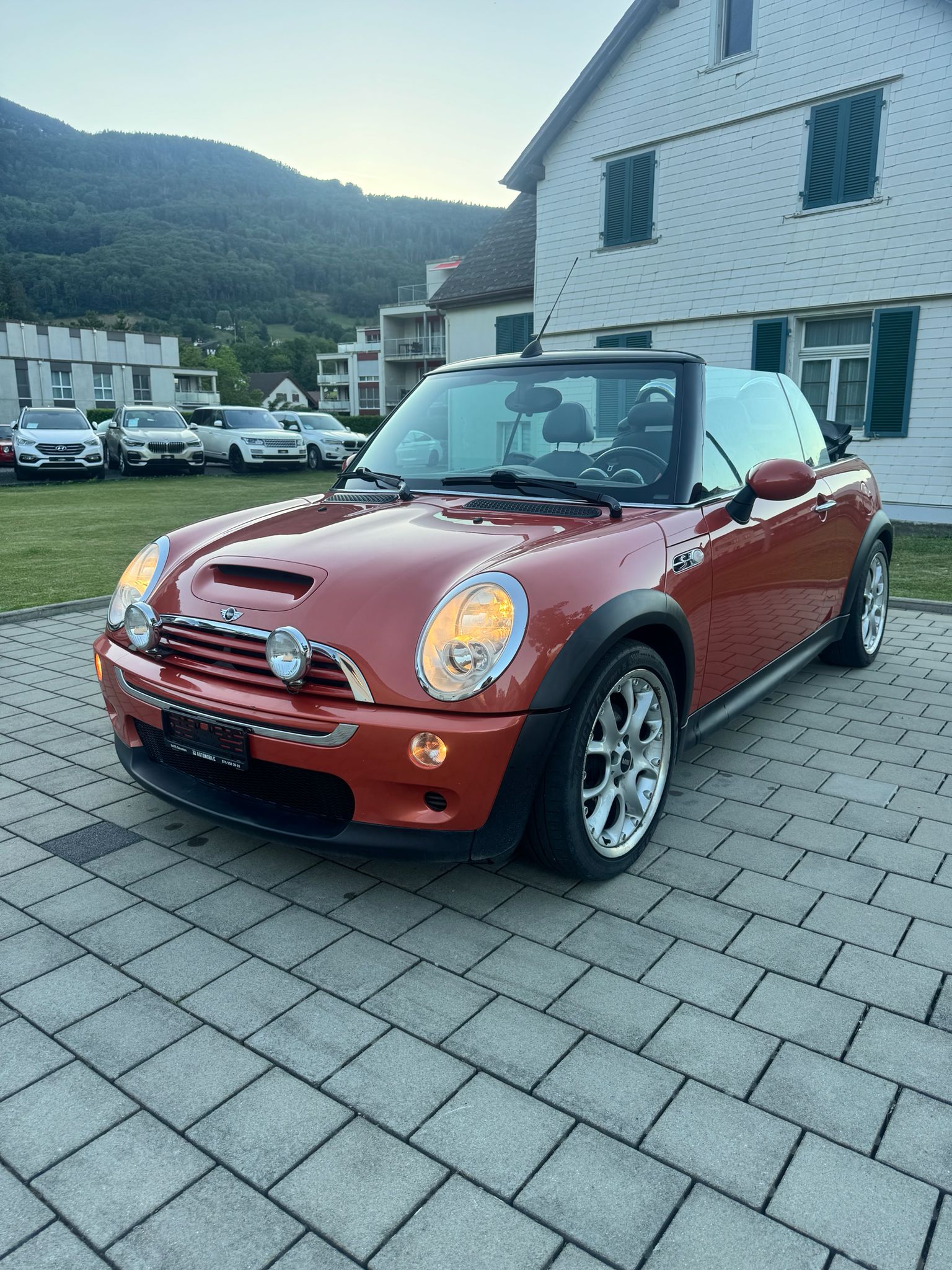 MINI Cooper S Cabriolet-image-0