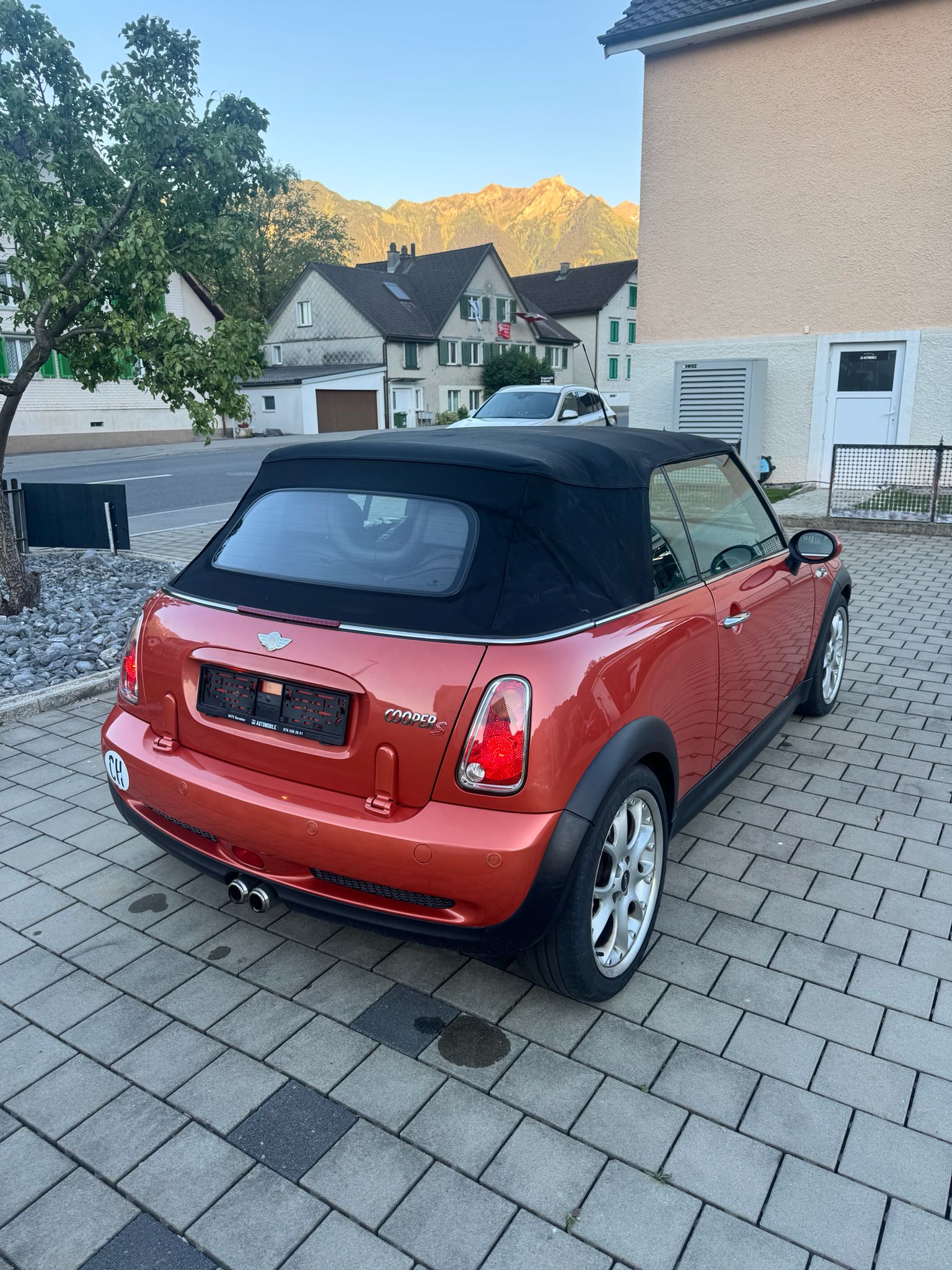 MINI Cooper S Cabriolet-image-9