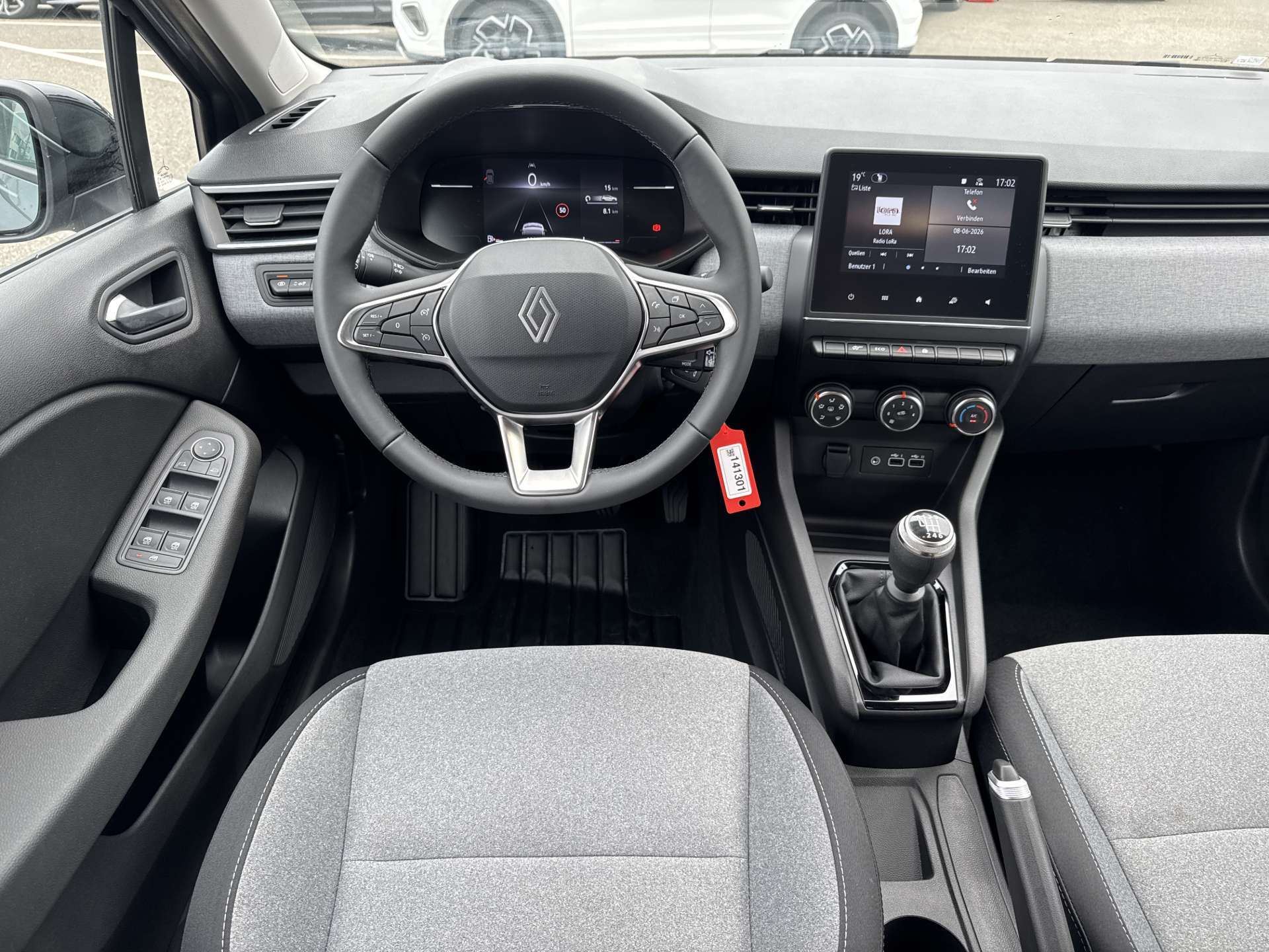 RENAULT Clio 1.5 DCi Evolution 100PS-image-4