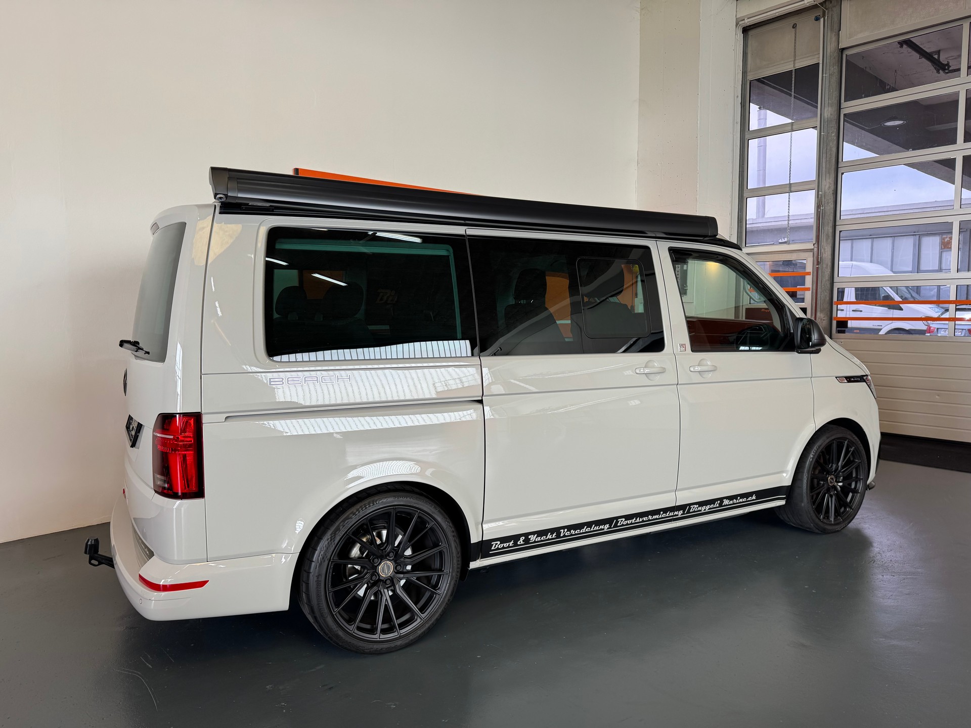 VW Volkswagen T6.1 California Beach / 20“ Vossen / Fahrwerk - Top Zustand!-image-1