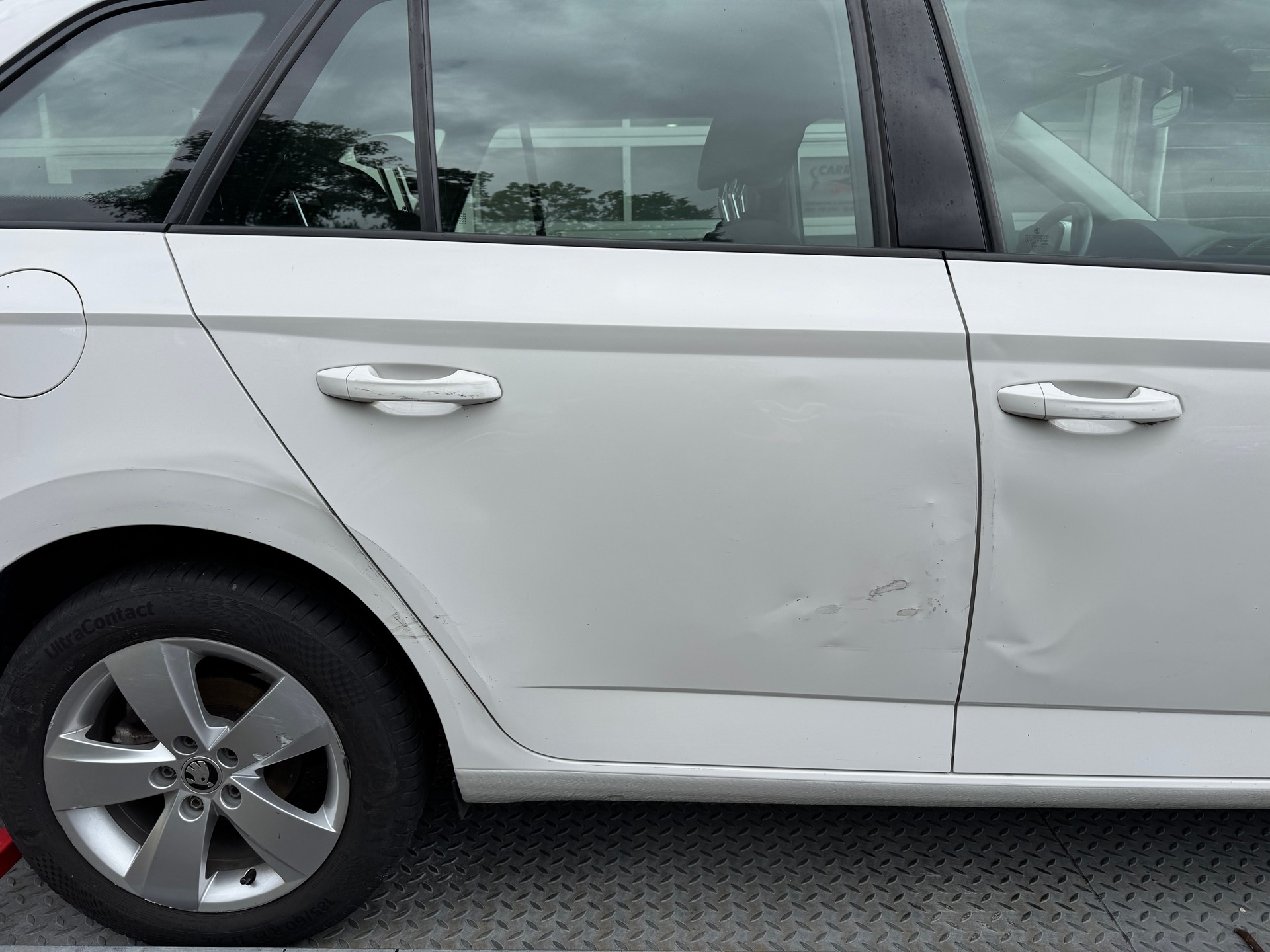 SKODA Fabia 1.4 TDI Ambition DSG-image-4