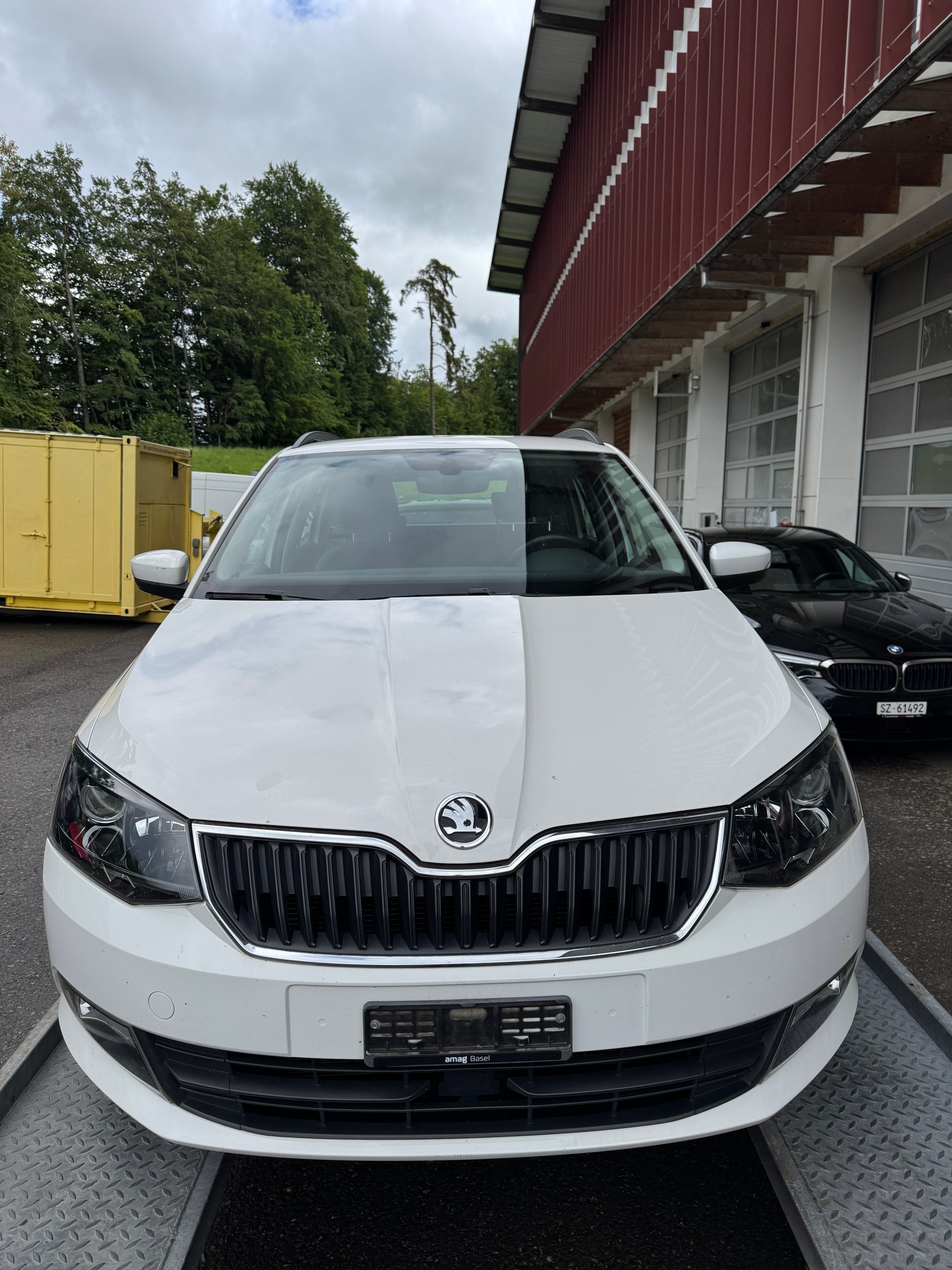 SKODA Fabia 1.4 TDI Ambition DSG-image-1