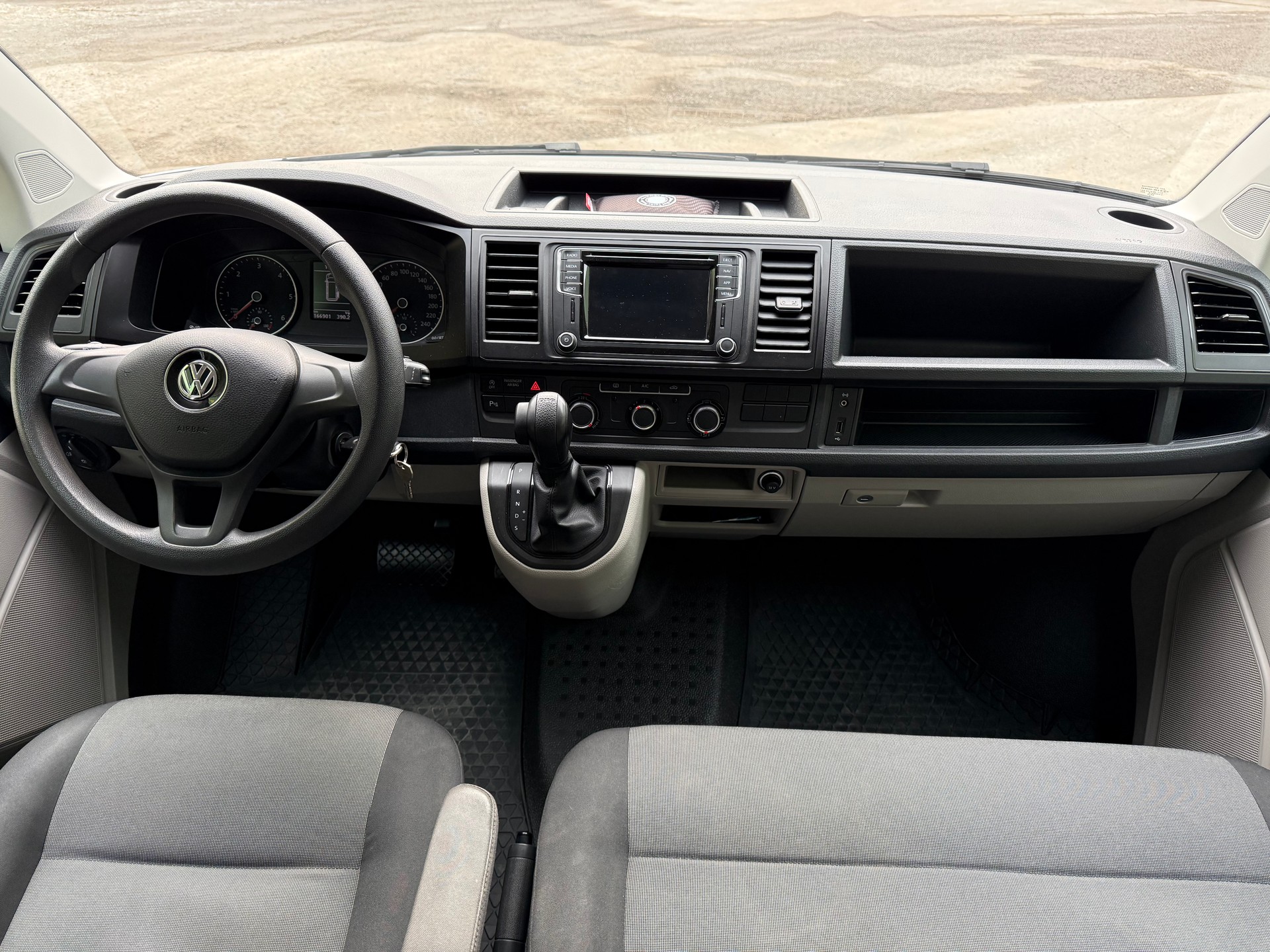 VW 2.0 TDI 150 DSG-image-5