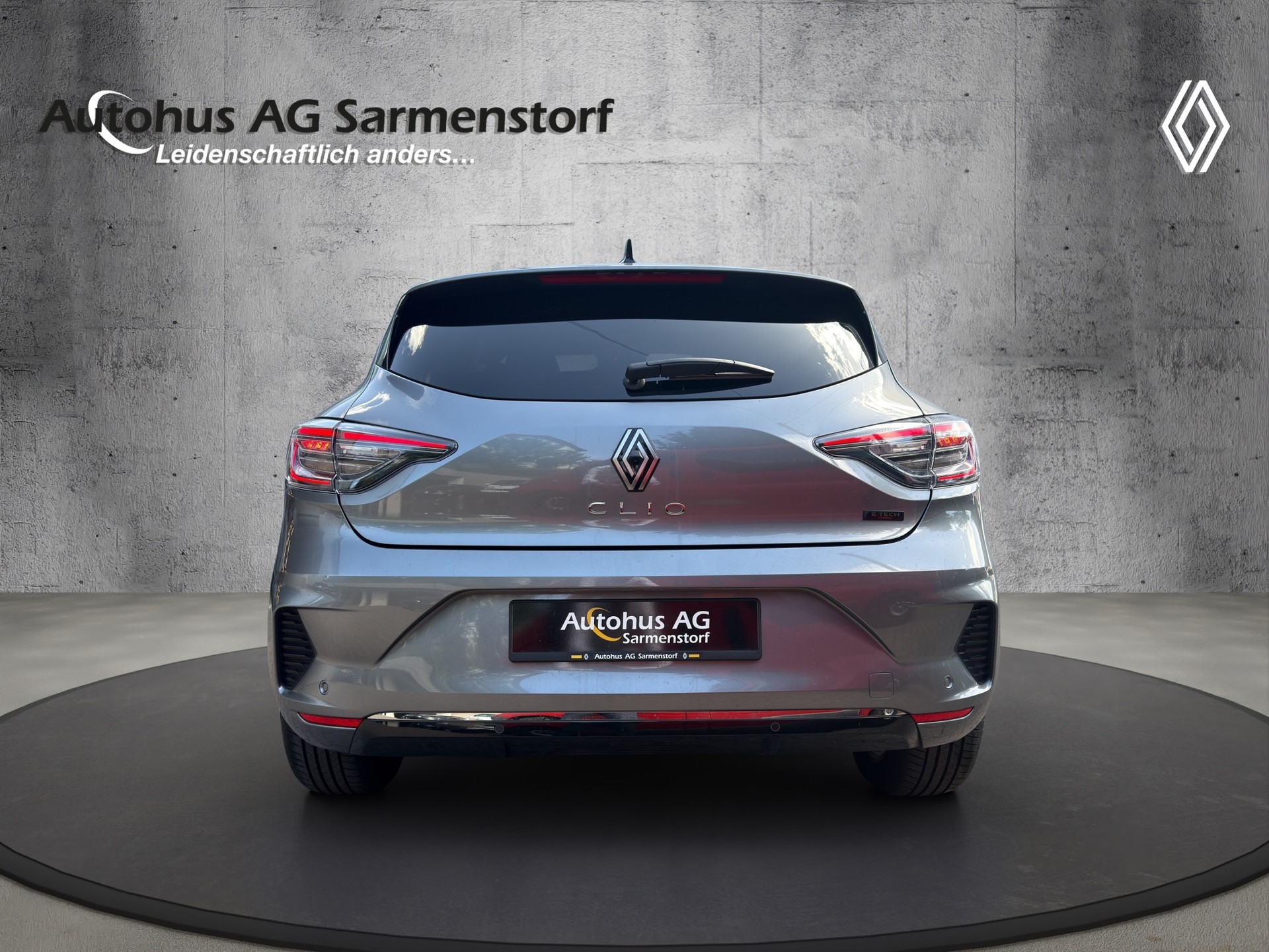 RENAULT Clio 1.6 E-Tech Techno-image-4