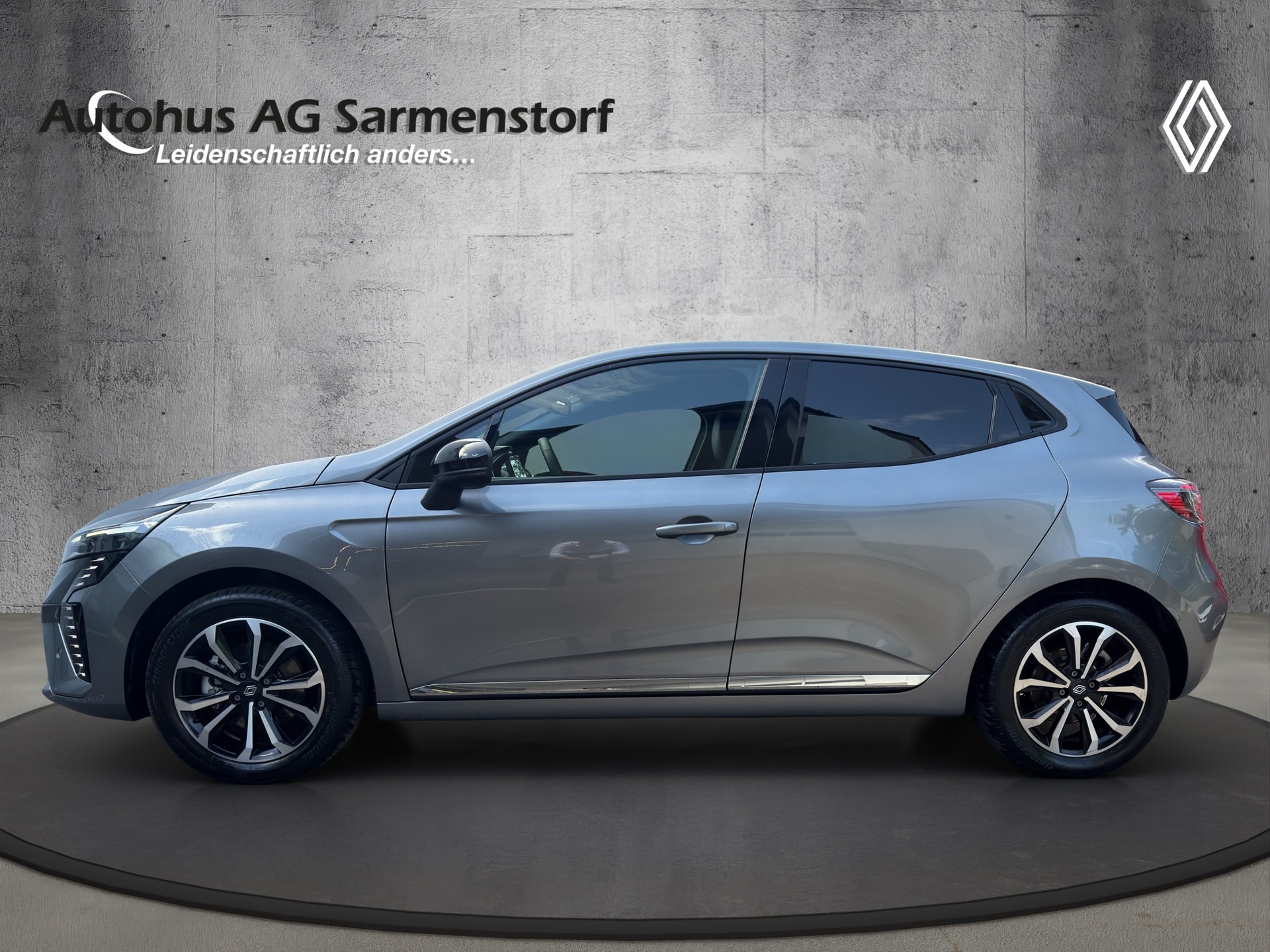 RENAULT Clio 1.6 E-Tech Techno-image-2