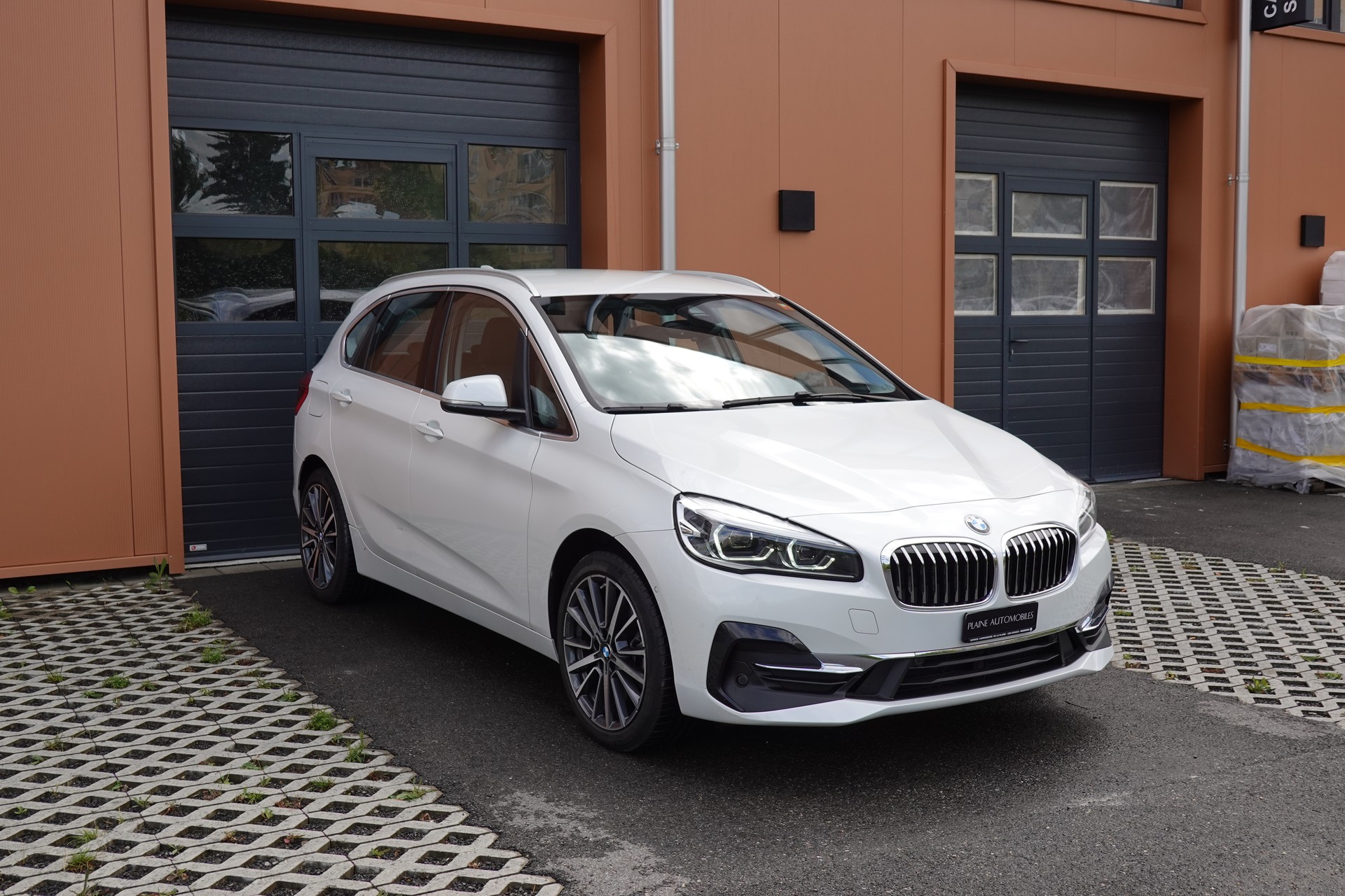 BMW 225xe iPerformance Active Tourer " * Véhicule CH * Caméra + Capteurs * Hayon électrique * Tempomat * Phares automatiques "-image-2