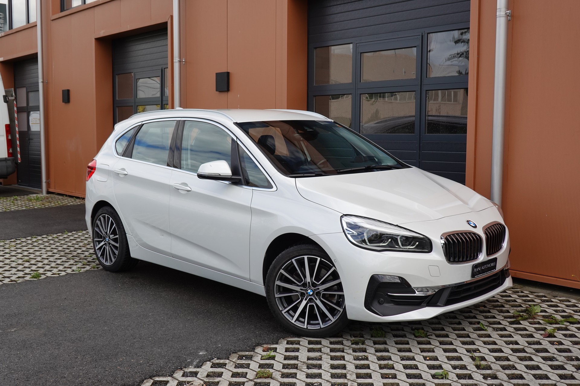BMW 225xe iPerformance Active Tourer " * Véhicule CH * Caméra + Capteurs * Hayon électrique * Tempomat * Phares automatiques "-image-6