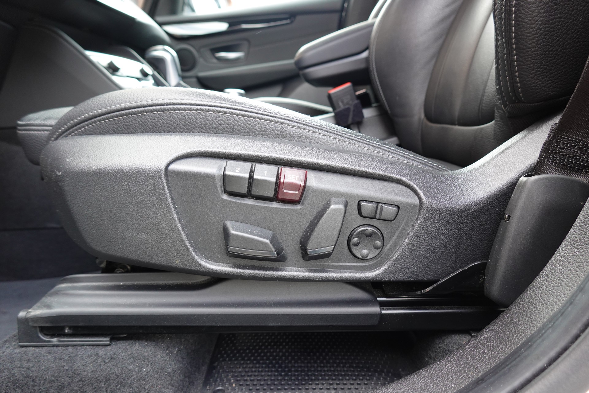 BMW 225xe iPerformance Active Tourer " * Véhicule CH * Caméra + Capteurs * Hayon électrique * Tempomat * Phares automatiques "-image-24