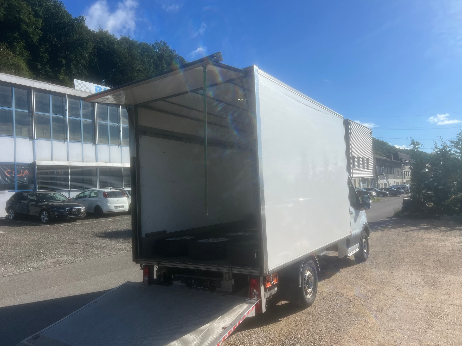 FORD Transit 350 L3H1 Ambiente 4WD-image-4