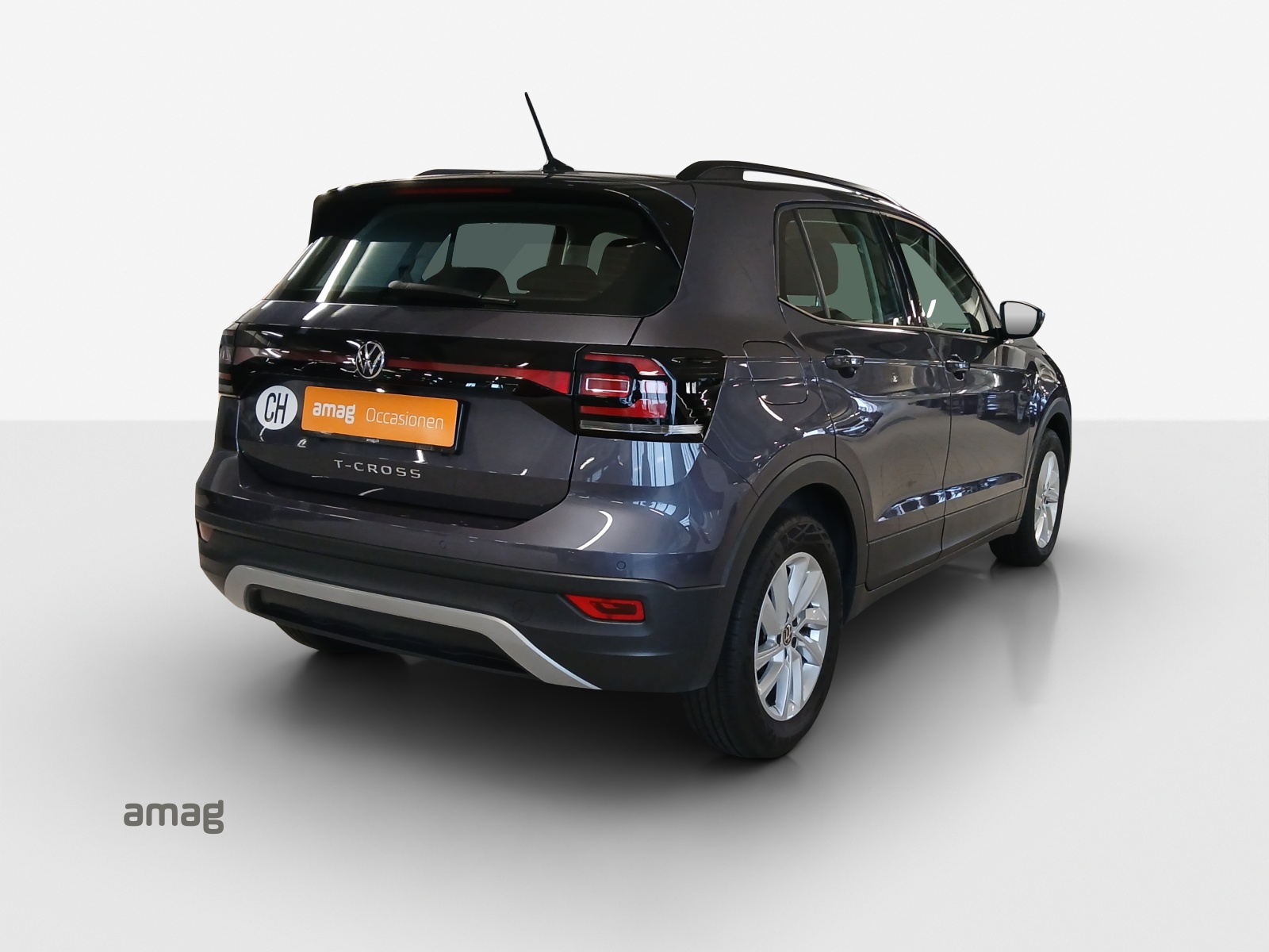 VW T-Cross 1.0 TSI Life-image-4