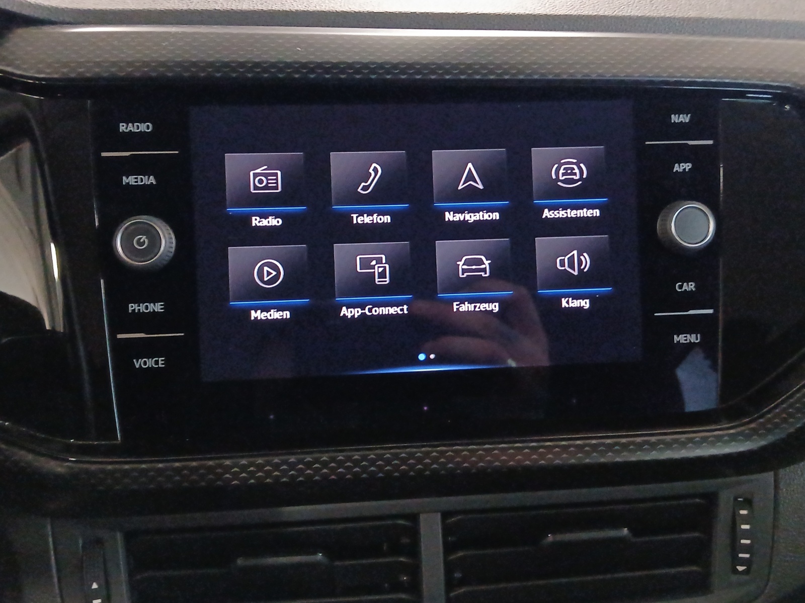 VW T-Cross 1.0 TSI Life-image-10