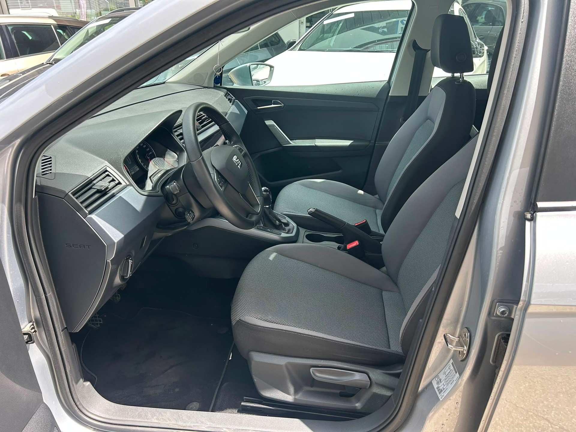 SEAT Arona 1.0 TSI Eco Reference-image-7