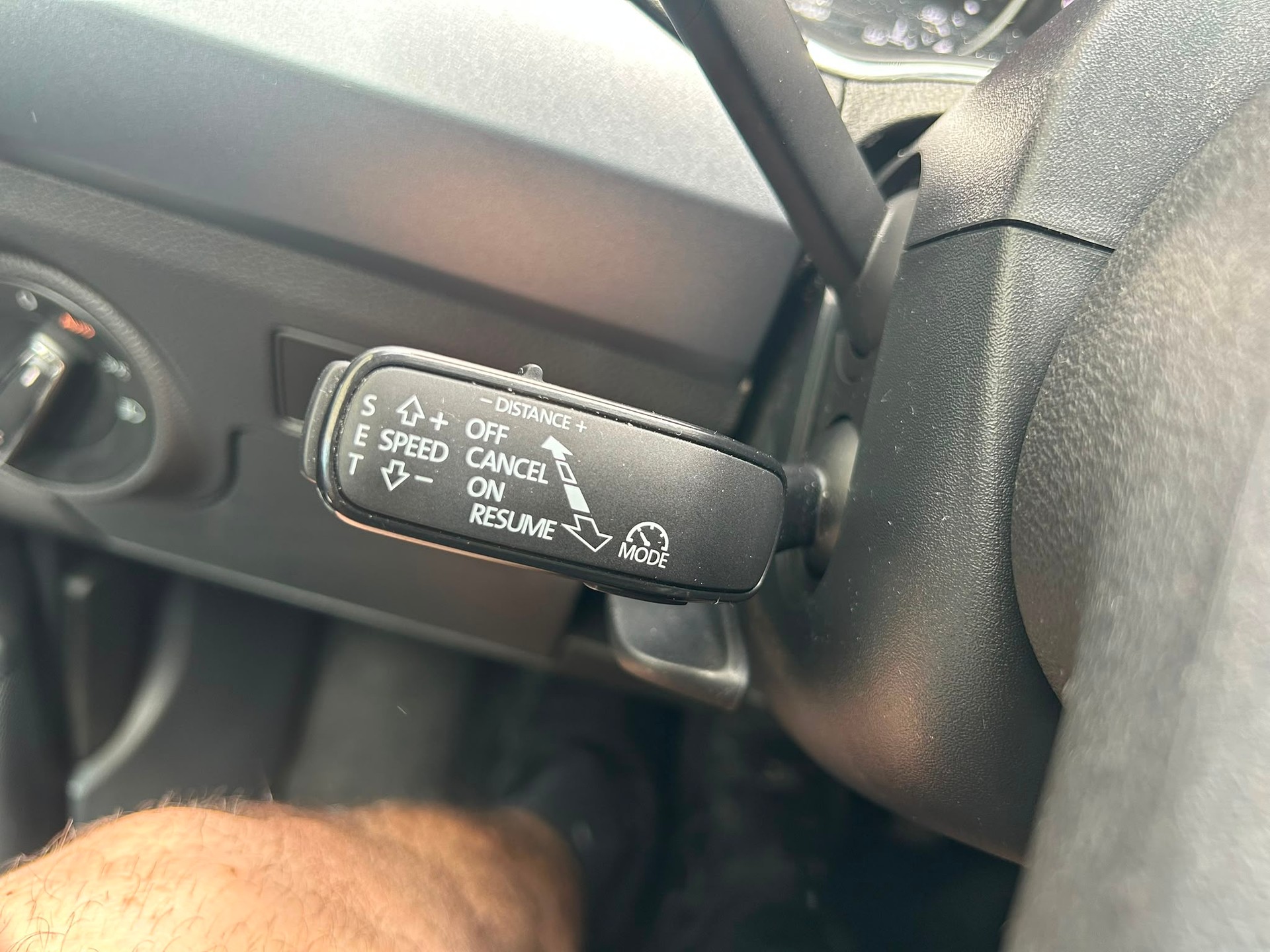 SEAT Arona 1.0 TSI Eco Reference-image-9
