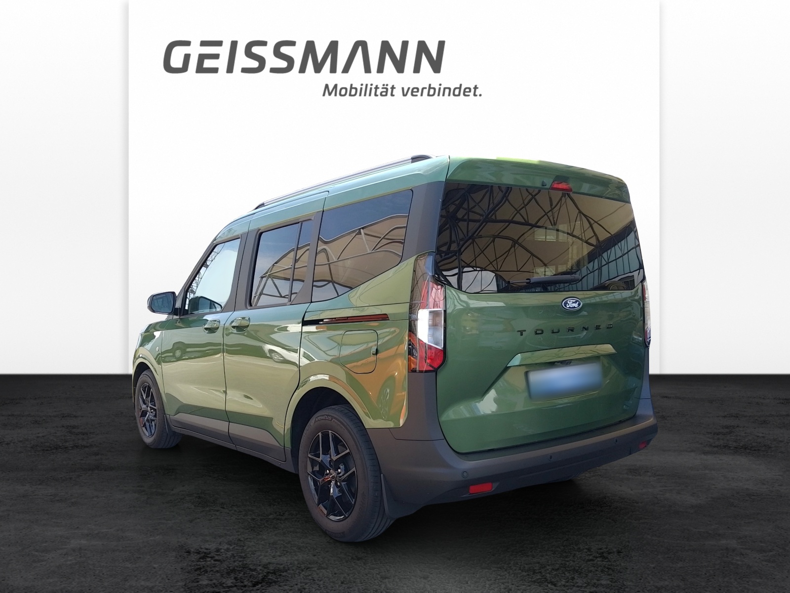 FORD Tourneo Courier 1.0 EcoBoost Titanium-image-2