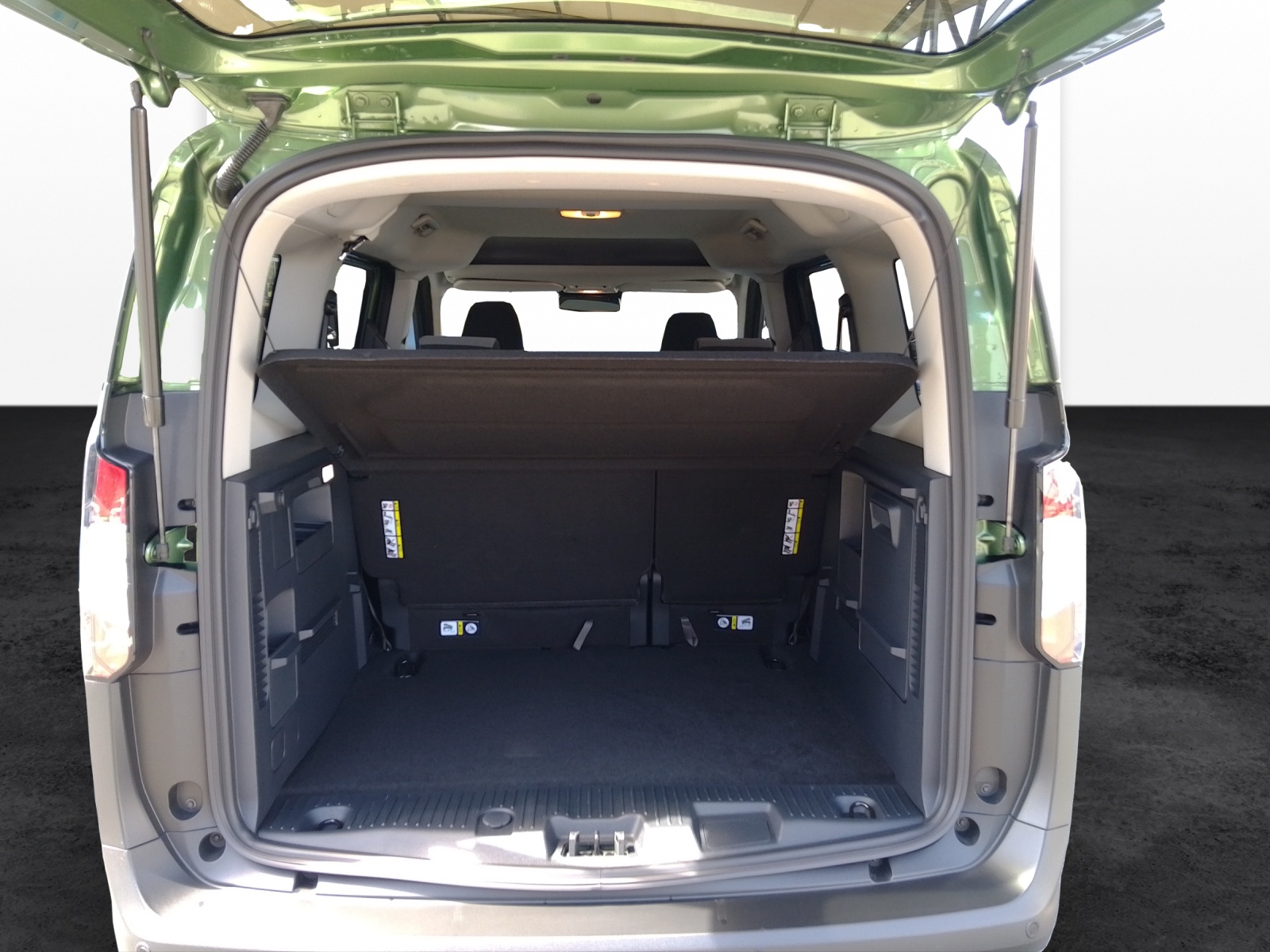 FORD Tourneo Courier 1.0 EcoBoost Titanium-image-13