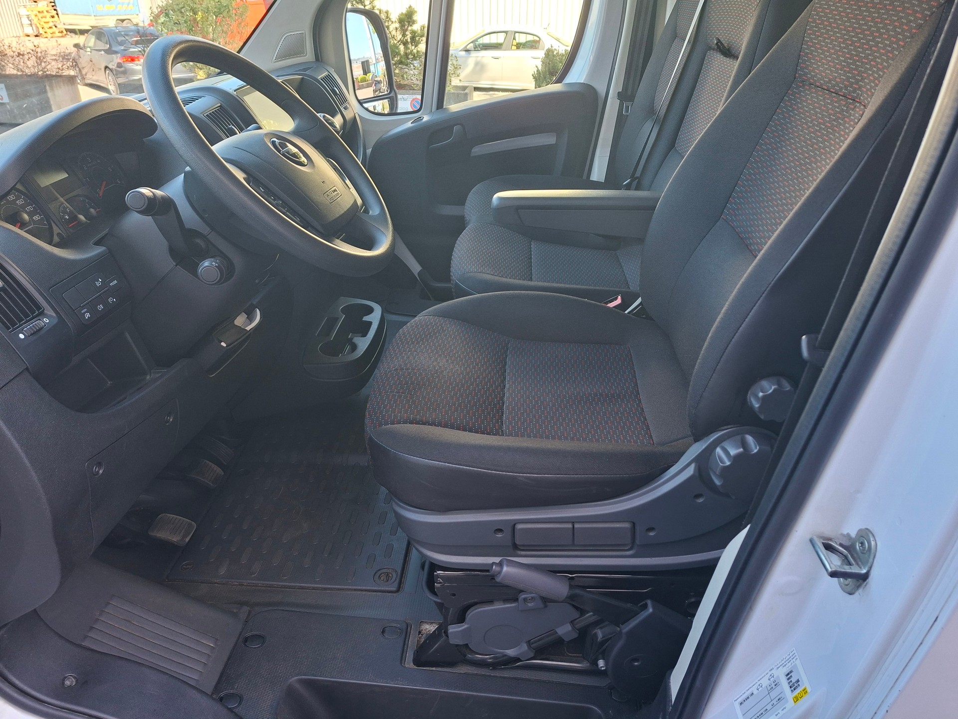 OPEL Movano 2.2 d 3,5t L2H2 Essentia-image-6