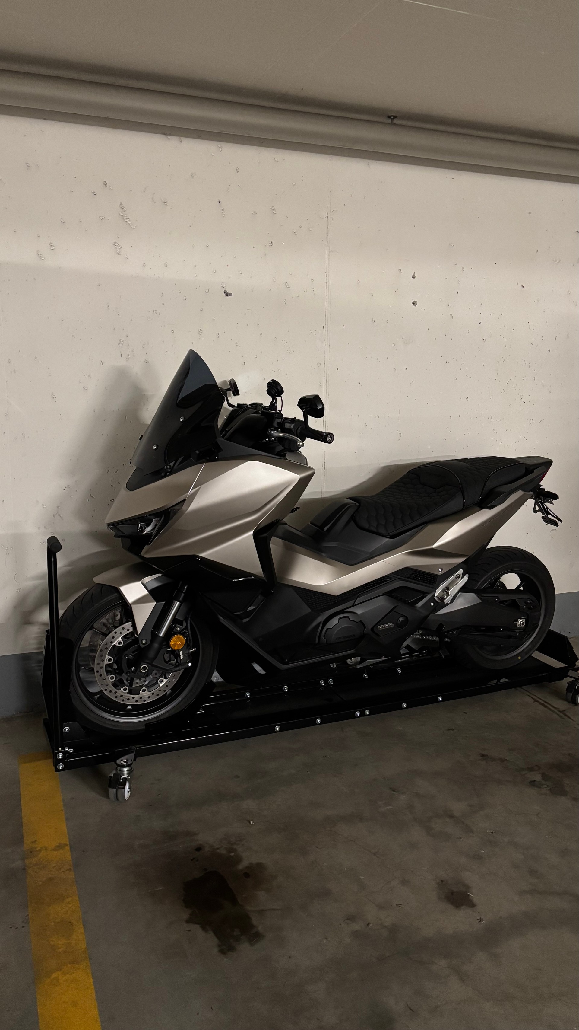 HONDA FORZA 750-image-0