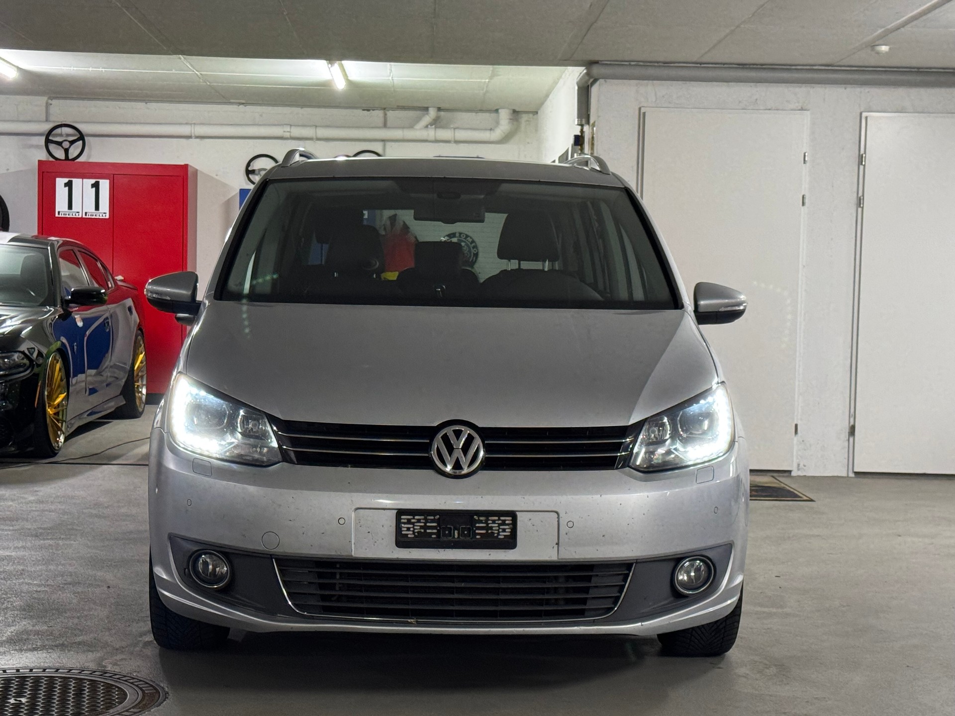 VW Touran 1.4 TSI Highline DSG 7-Platz-image-1
