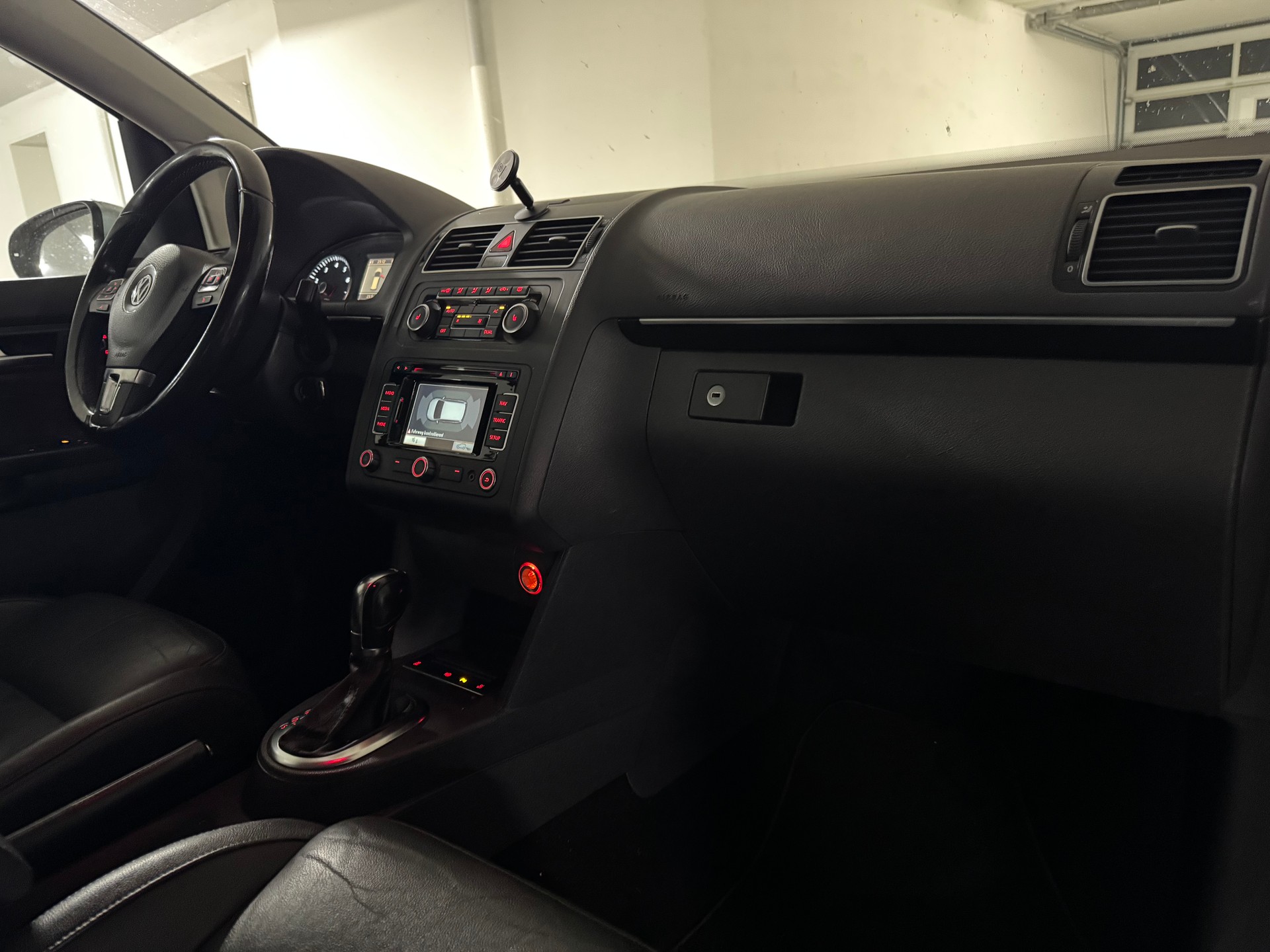 VW Touran 1.4 TSI Highline DSG 7-Platz-image-12