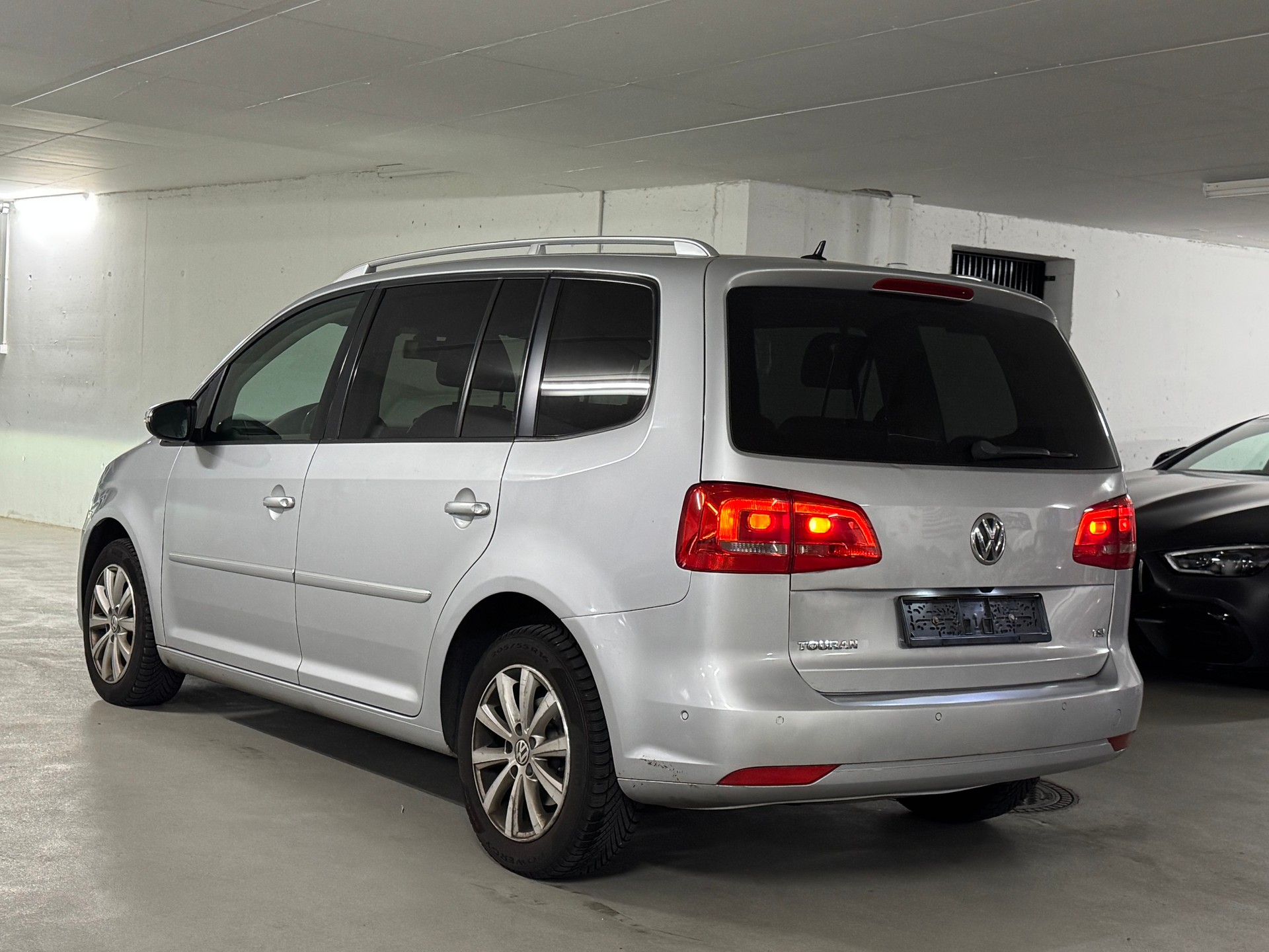 VW Touran 1.4 TSI Highline DSG 7-Platz-image-4