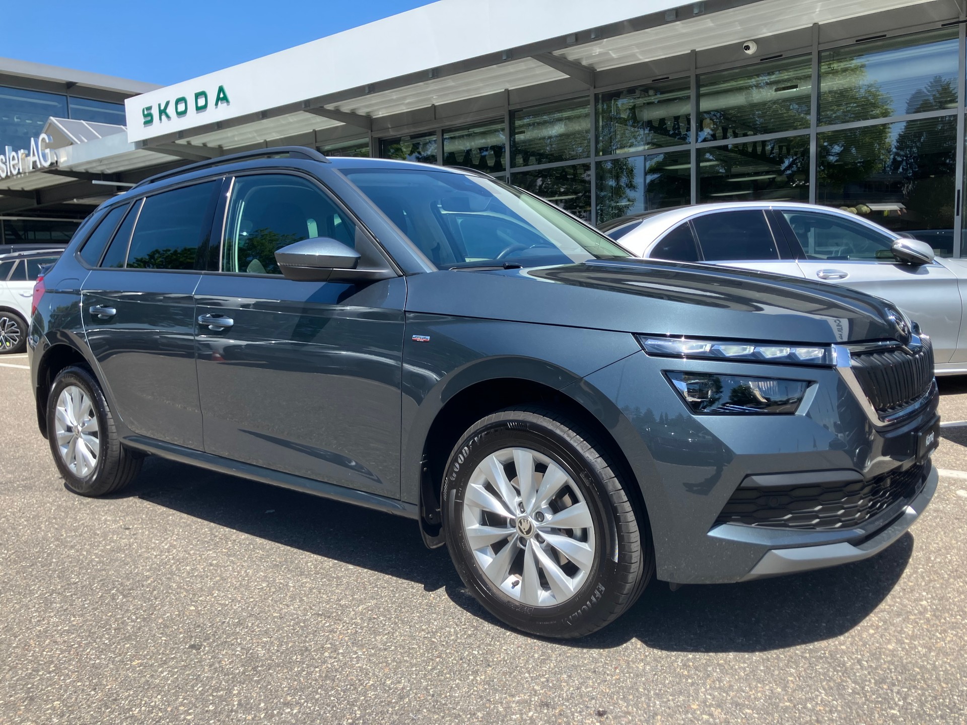 SKODA Kamiq 1.0 TSI Drive DSG-image-1