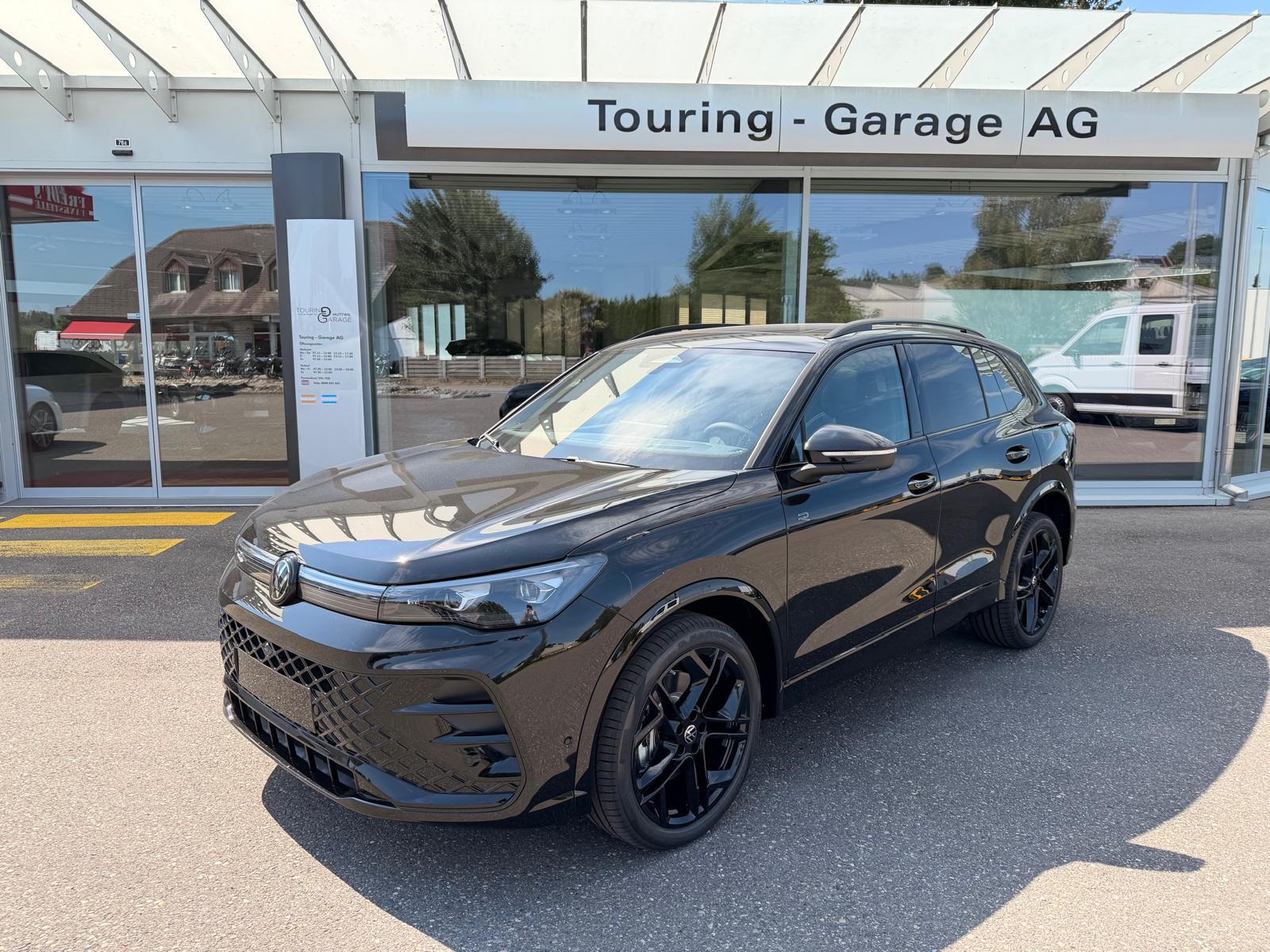 VW Tiguan 2.0 TSI DSG R-Line United 4Motion-image-0