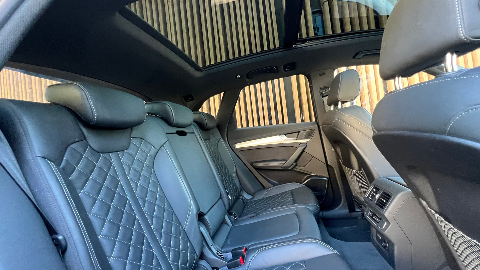 AUDI Q5 45 TFSI S LINE BLACK EDITION QUATTRO S-TRONIC l 265 PS-image-28