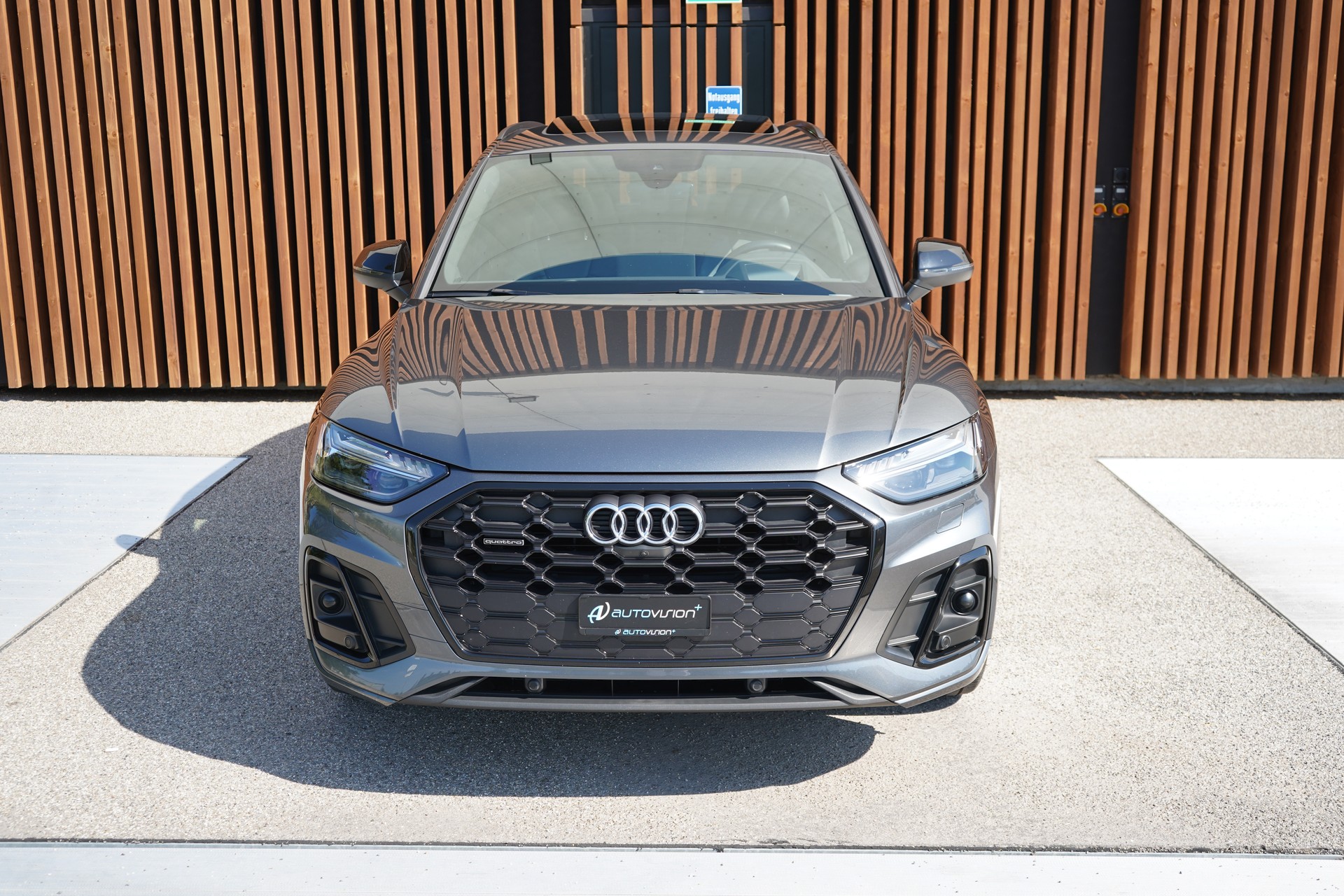 AUDI Q5 45 TFSI S LINE BLACK EDITION QUATTRO S-TRONIC l 265 PS-image-12