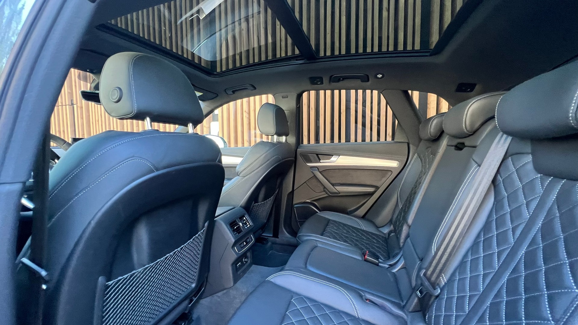 AUDI Q5 45 TFSI S LINE BLACK EDITION QUATTRO S-TRONIC l 265 PS-image-29