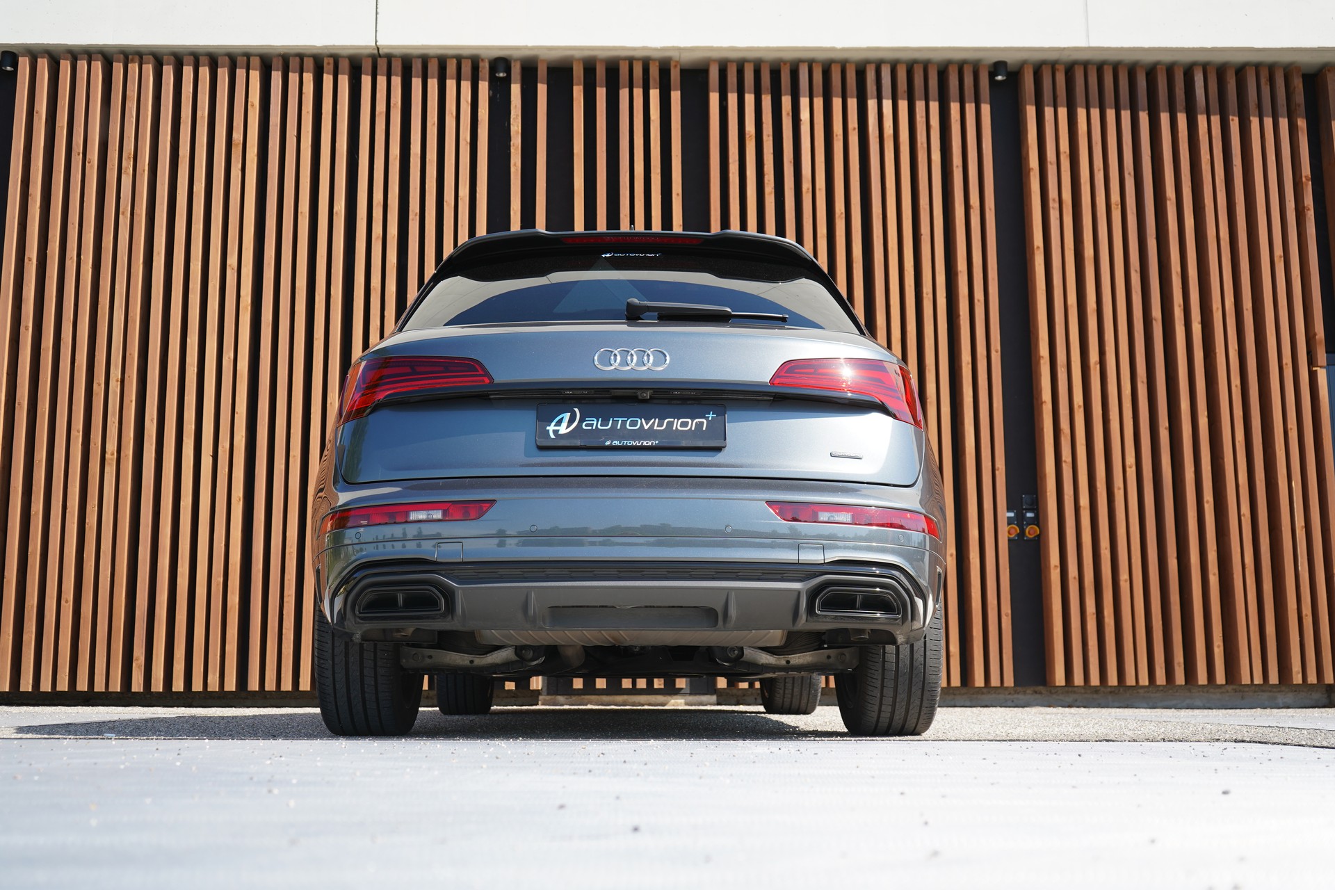 AUDI Q5 45 TFSI S LINE BLACK EDITION QUATTRO S-TRONIC l 265 PS-image-15