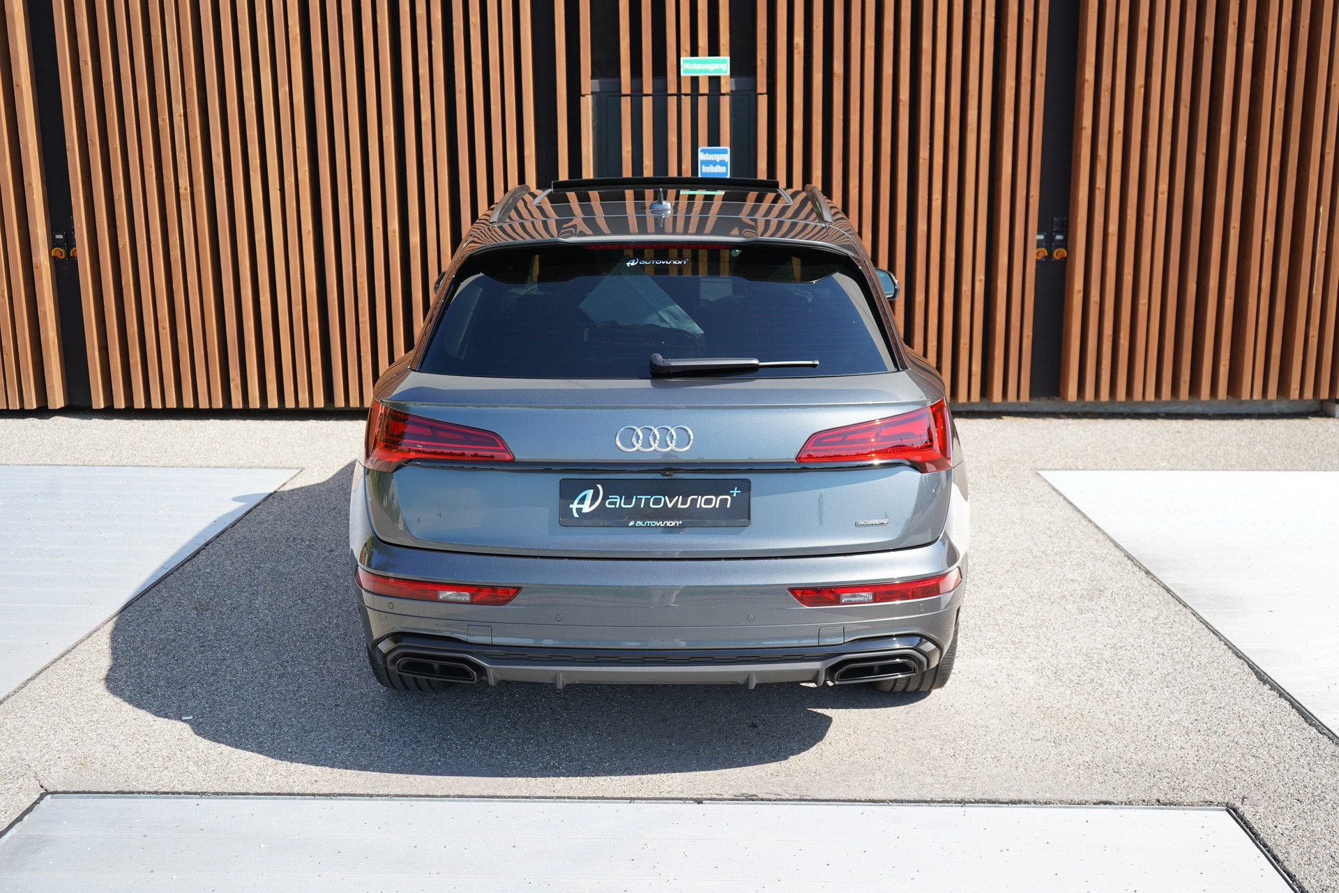 AUDI Q5 45 TFSI S LINE BLACK EDITION QUATTRO S-TRONIC l 265 PS-image-14