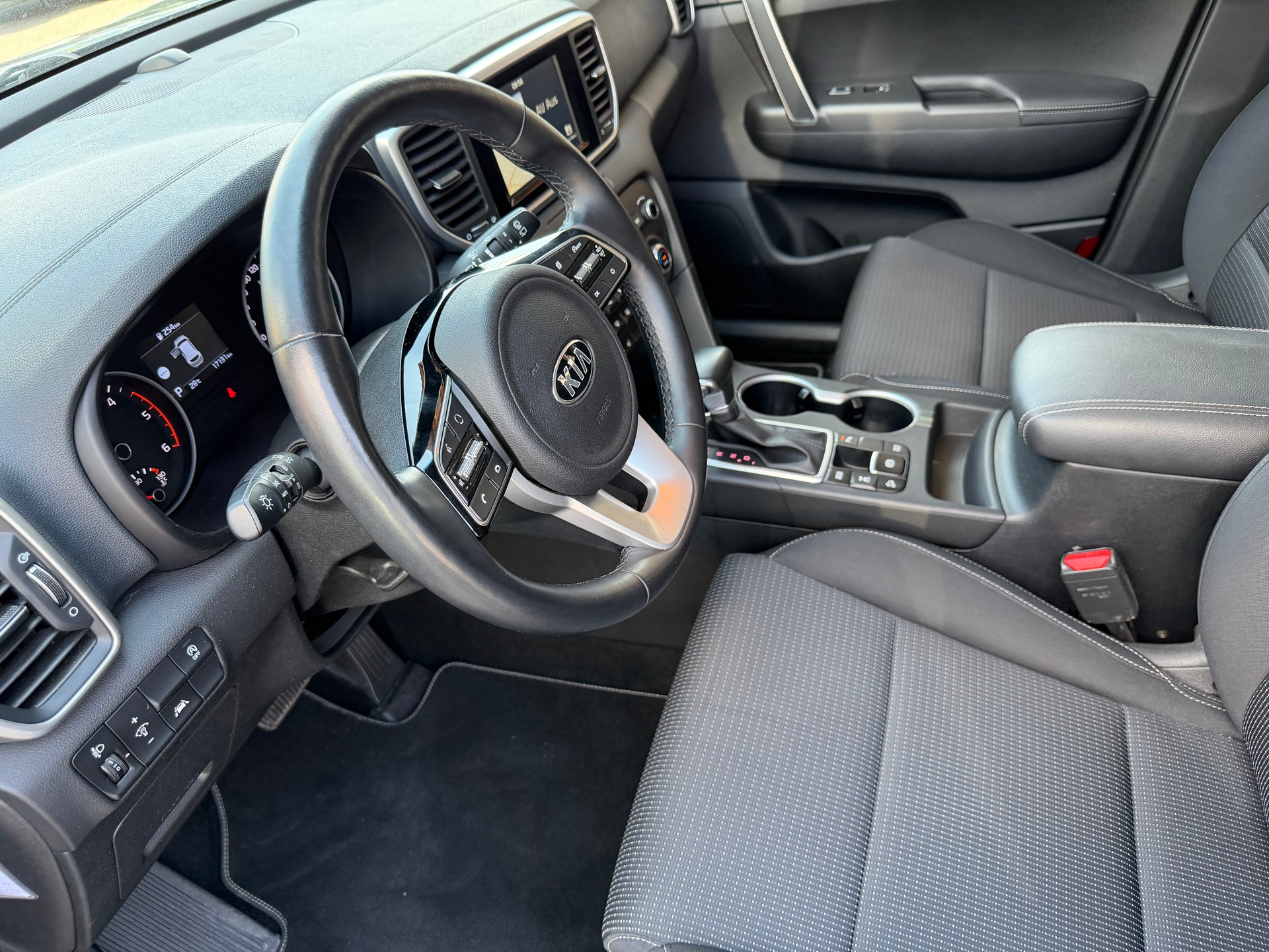 KIA Sportage 1.6CRDi Mild Hybrid Sportage 4WD DCT-image-12