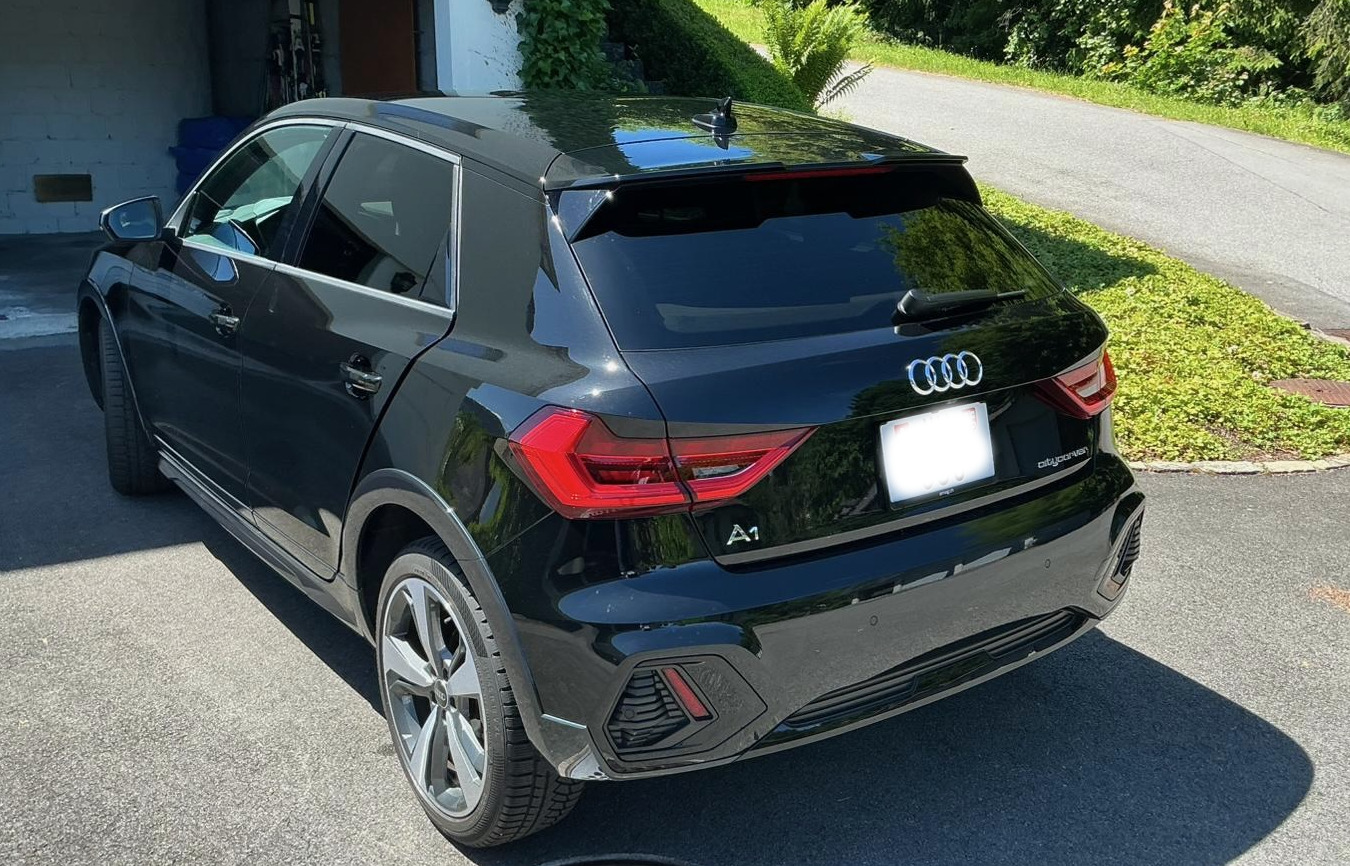 AUDI 1.5 35 TFSI City Carver S-Tronic-image-2